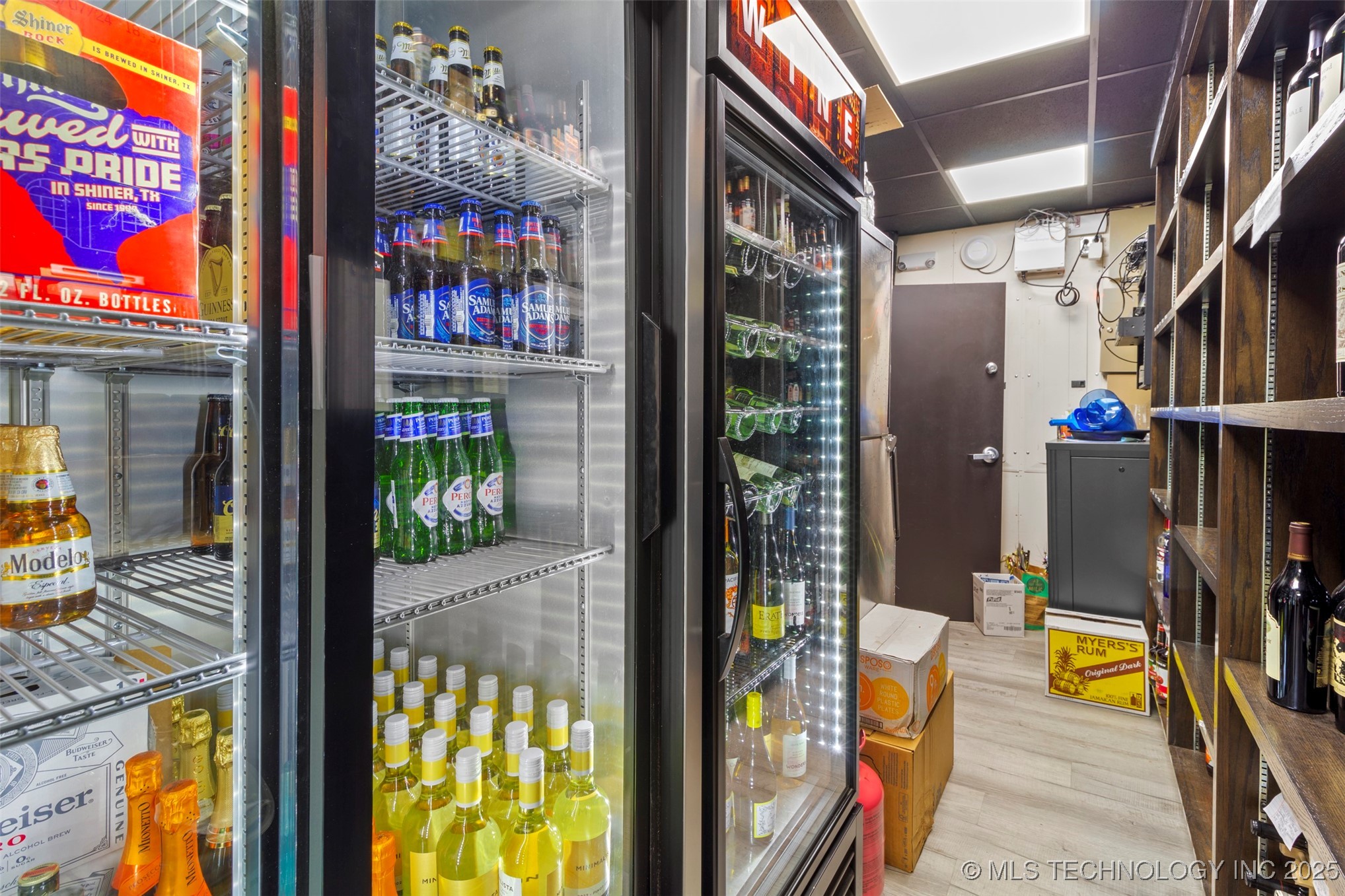 800 E Main Property Photo 27