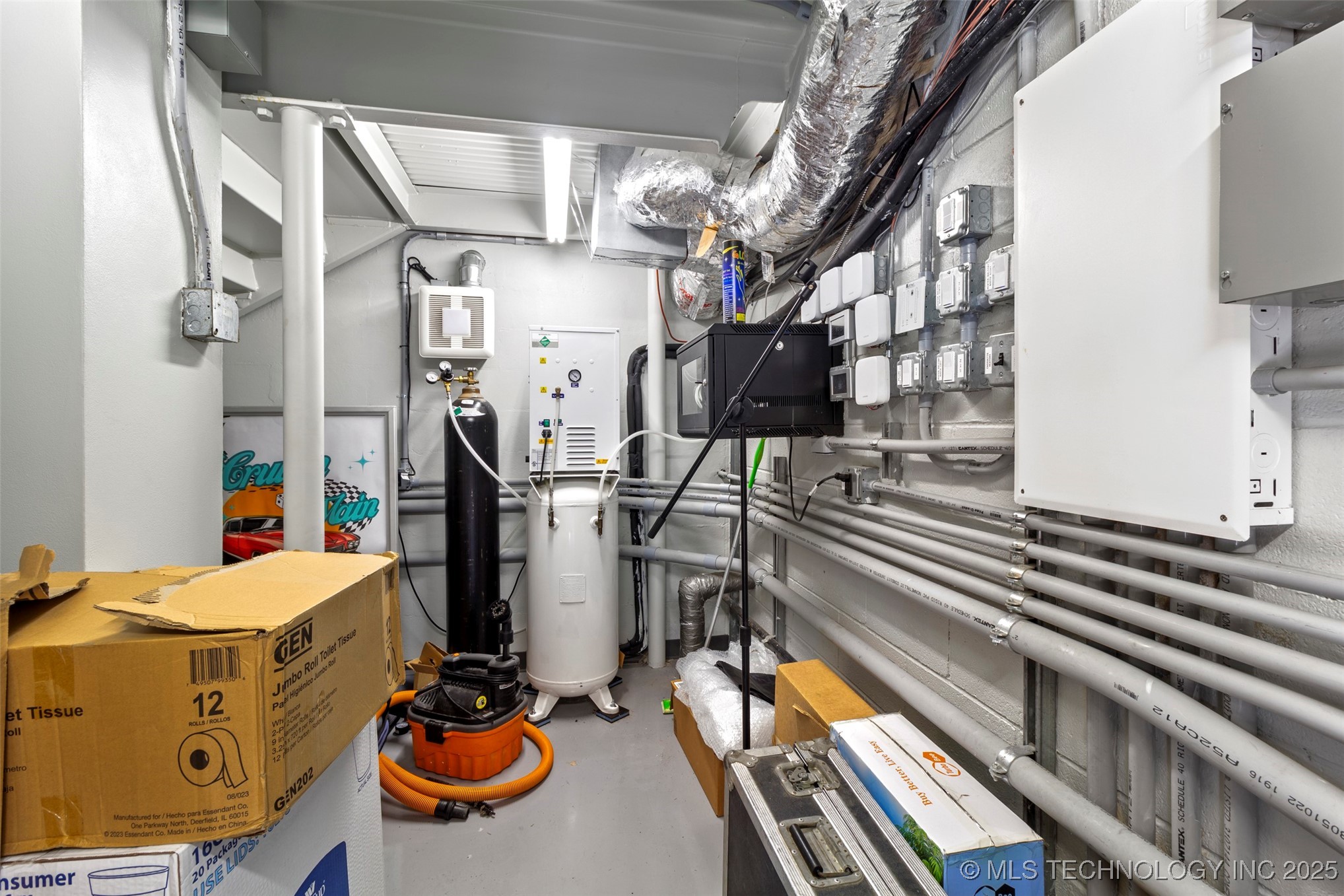 800 E Main Property Photo 31