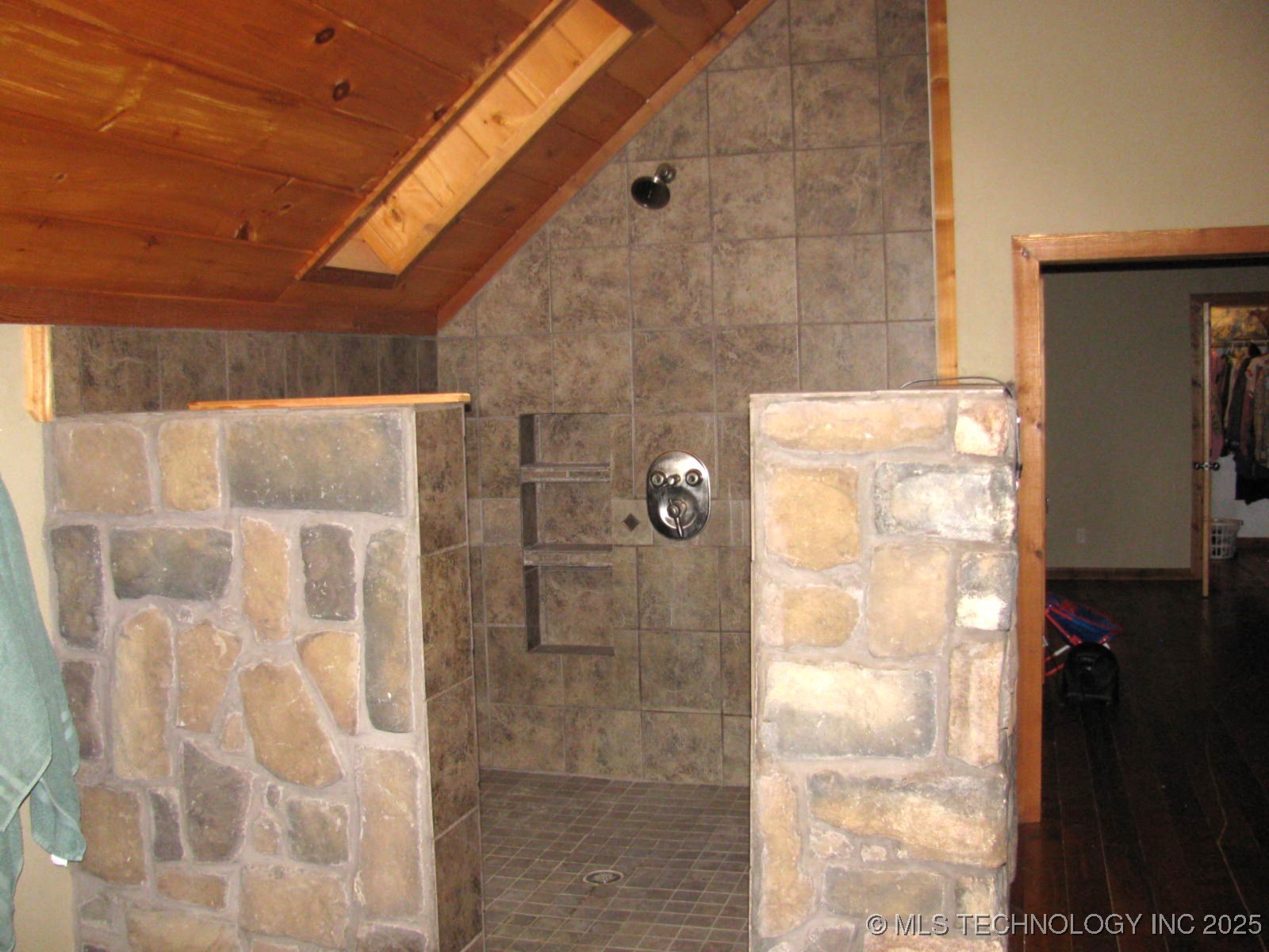 941 N 4420 Road Property Photo 25