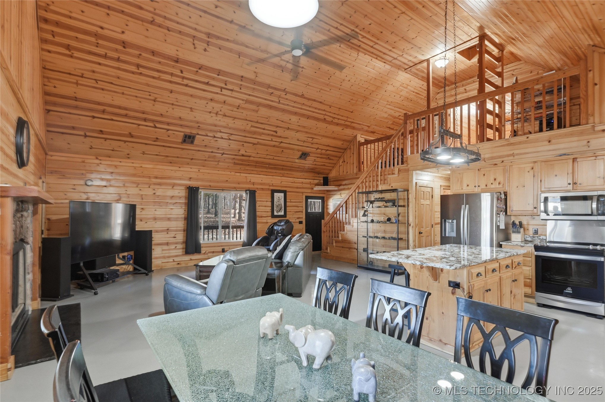 55750 E 360 Road Property Photo 14