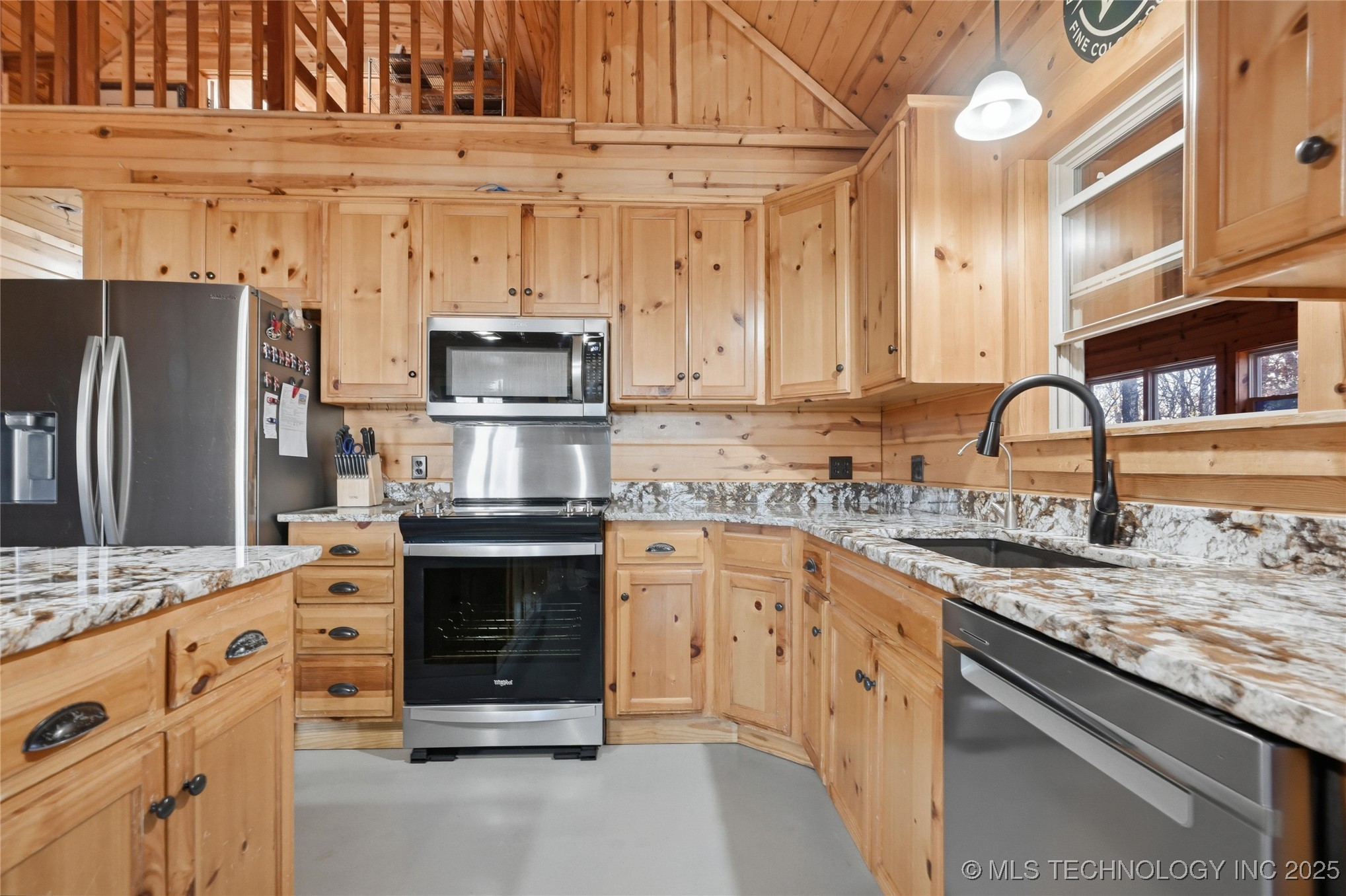 55750 E 360 Road Property Photo 16