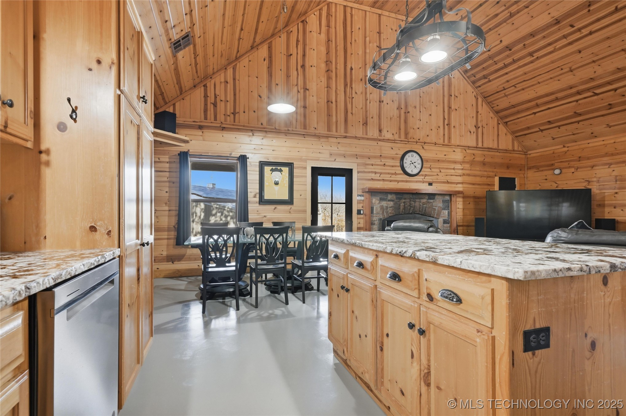 55750 E 360 Road Property Photo 17