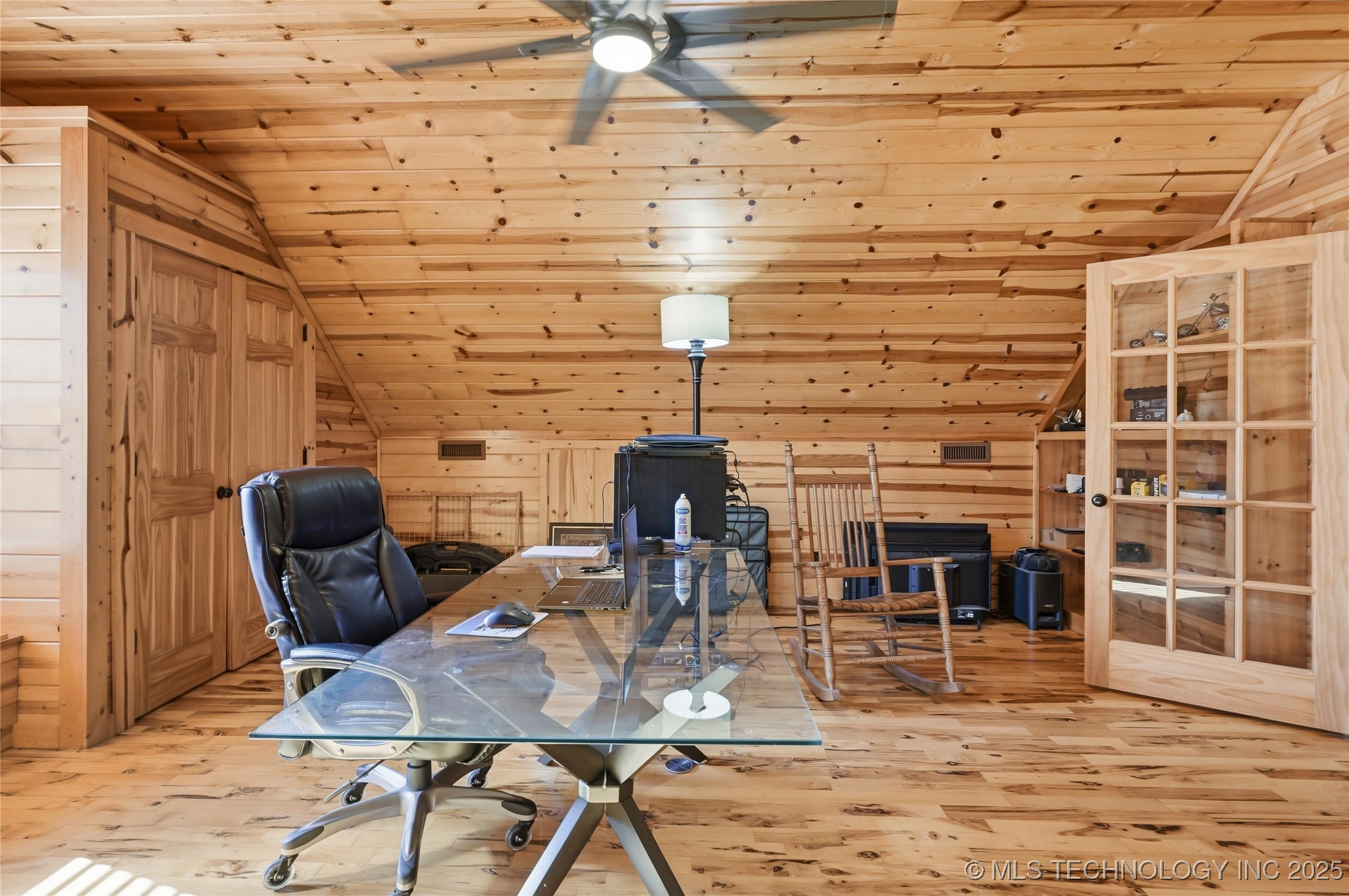 55750 E 360 Road Property Photo 23