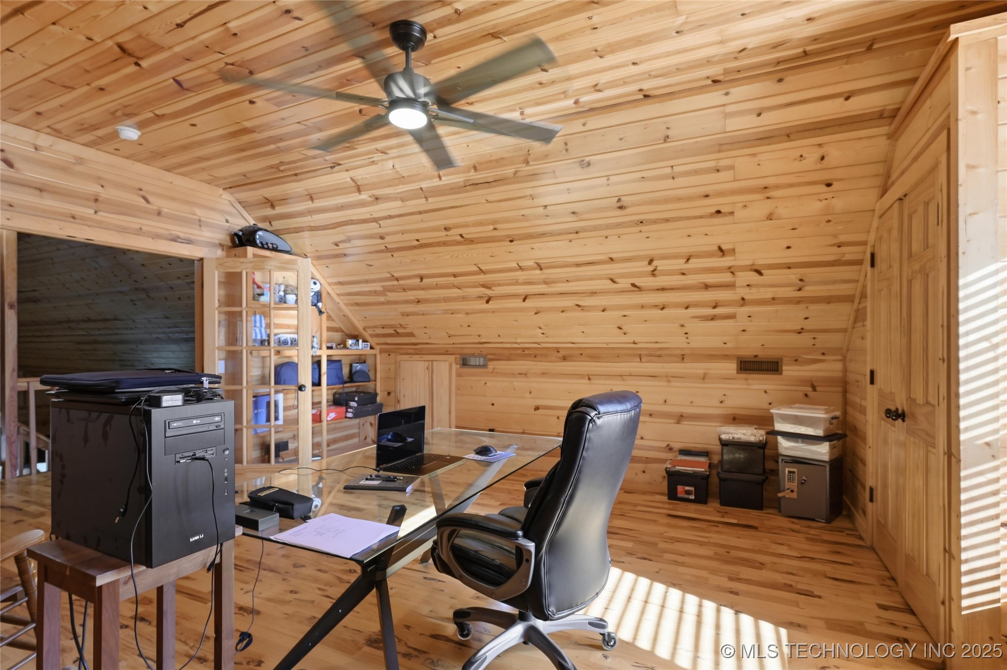 55750 E 360 Road Property Photo 25