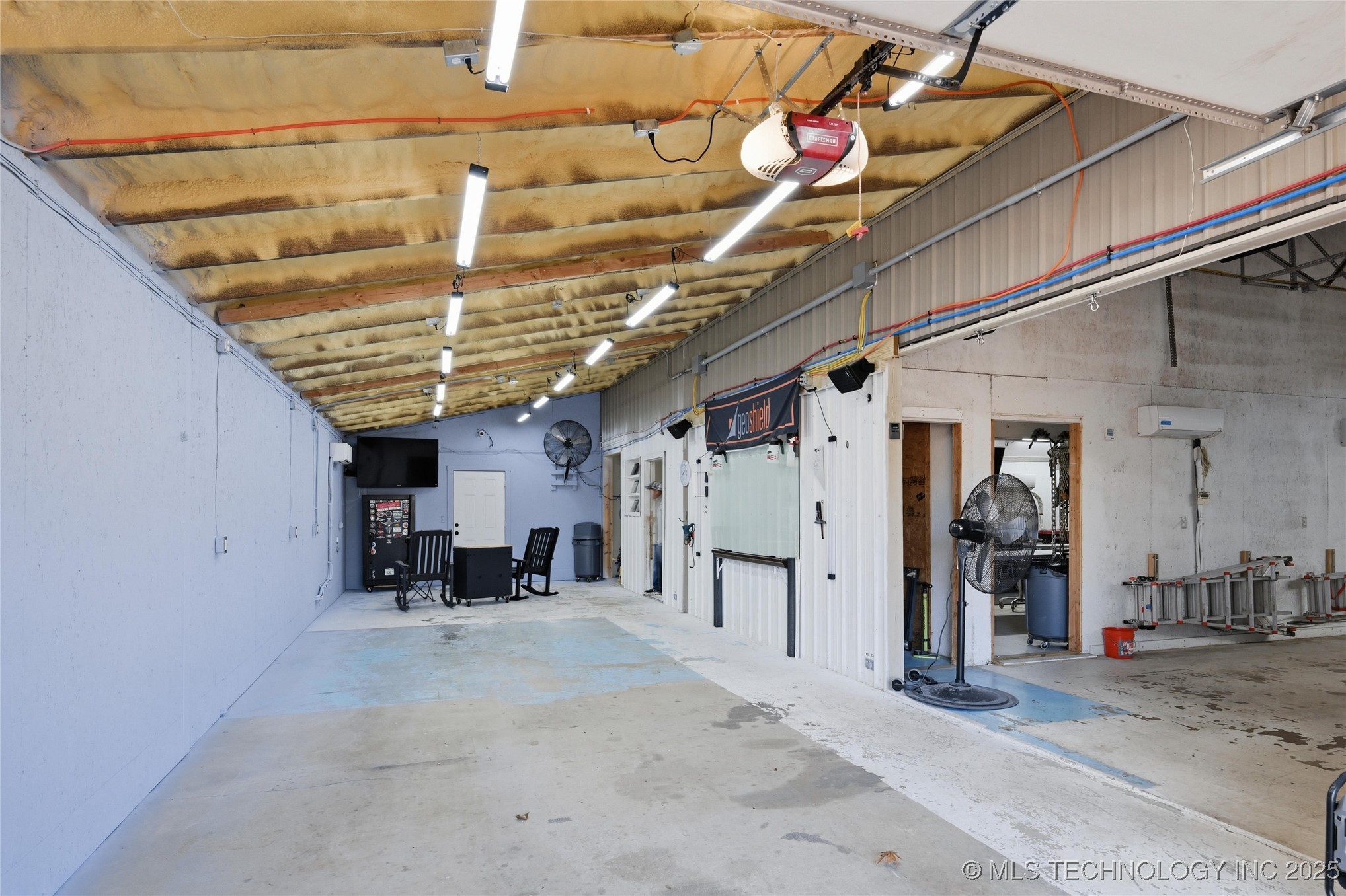 55750 E 360 Road Property Photo 55