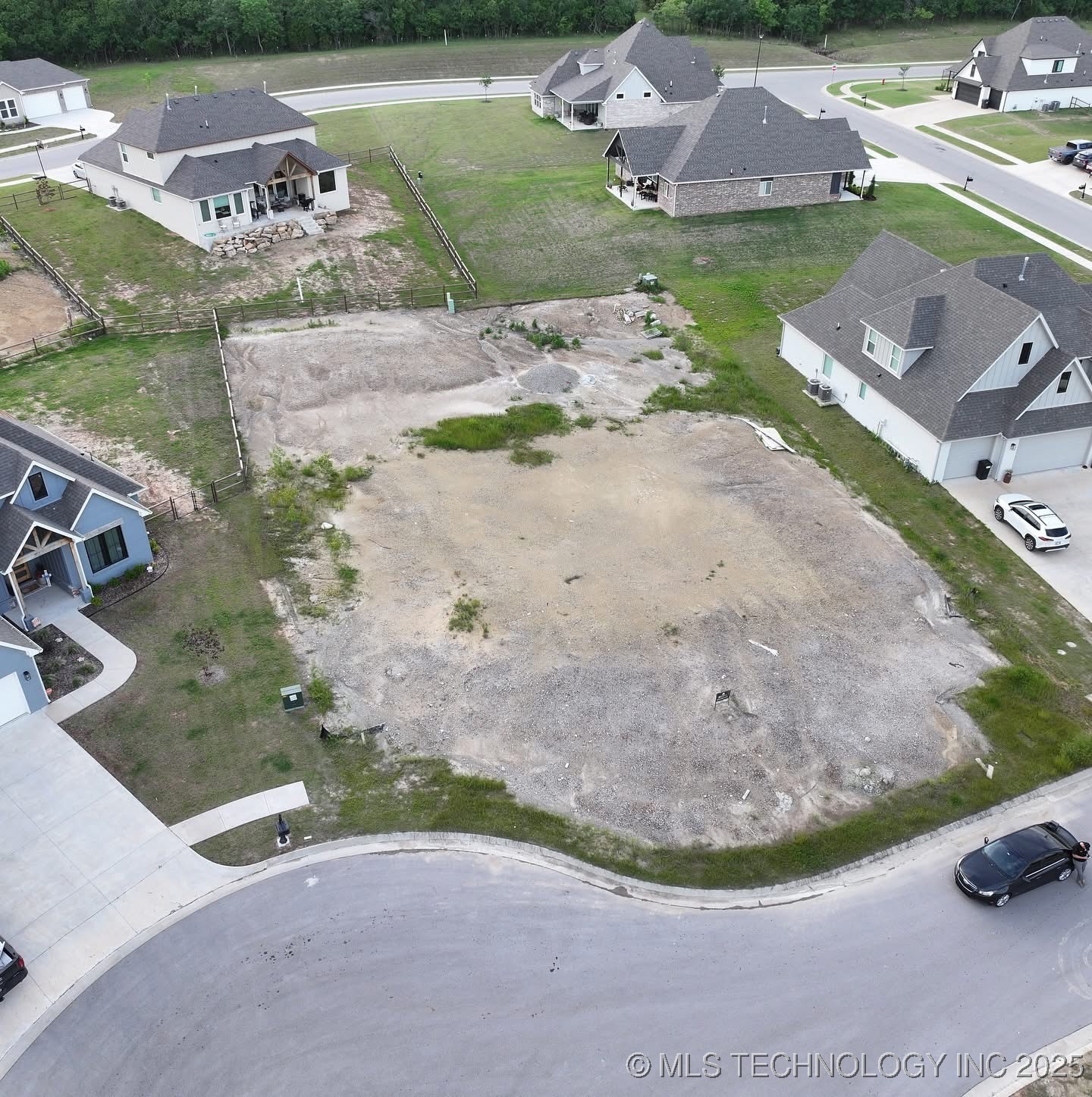 19060 Orchard Circle Property Photo 3