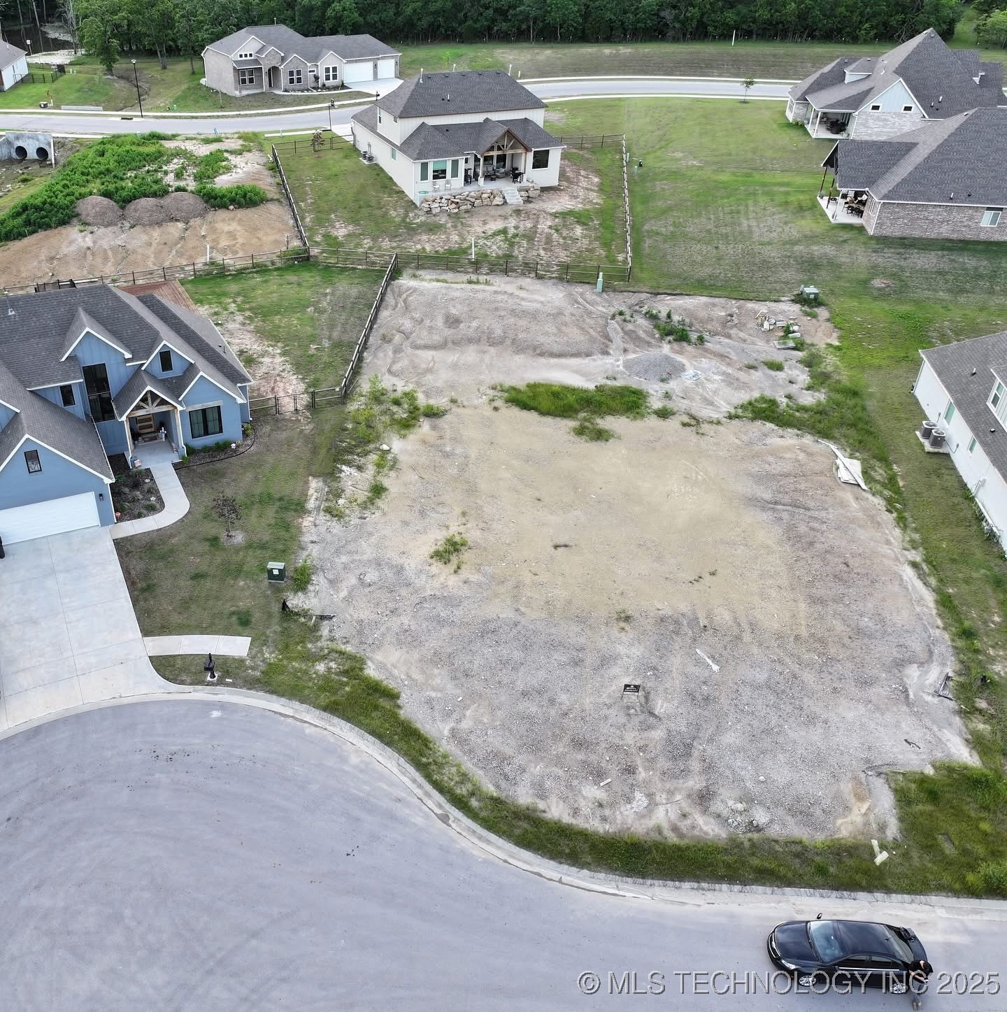 19060 Orchard Circle Property Photo 4