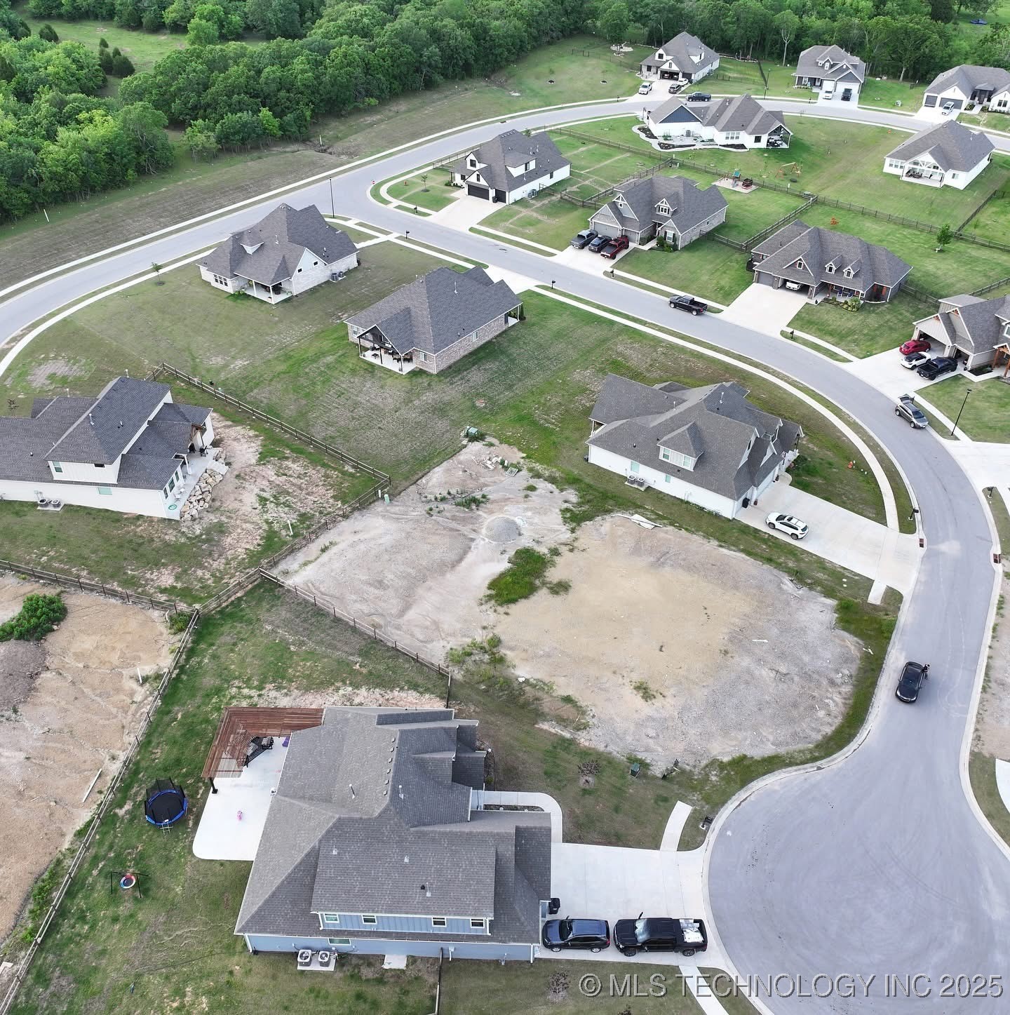 19060 Orchard Circle Property Photo 5