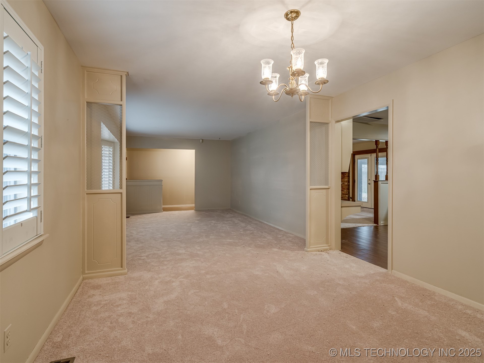 1808 E 58th Street Property Photo 8