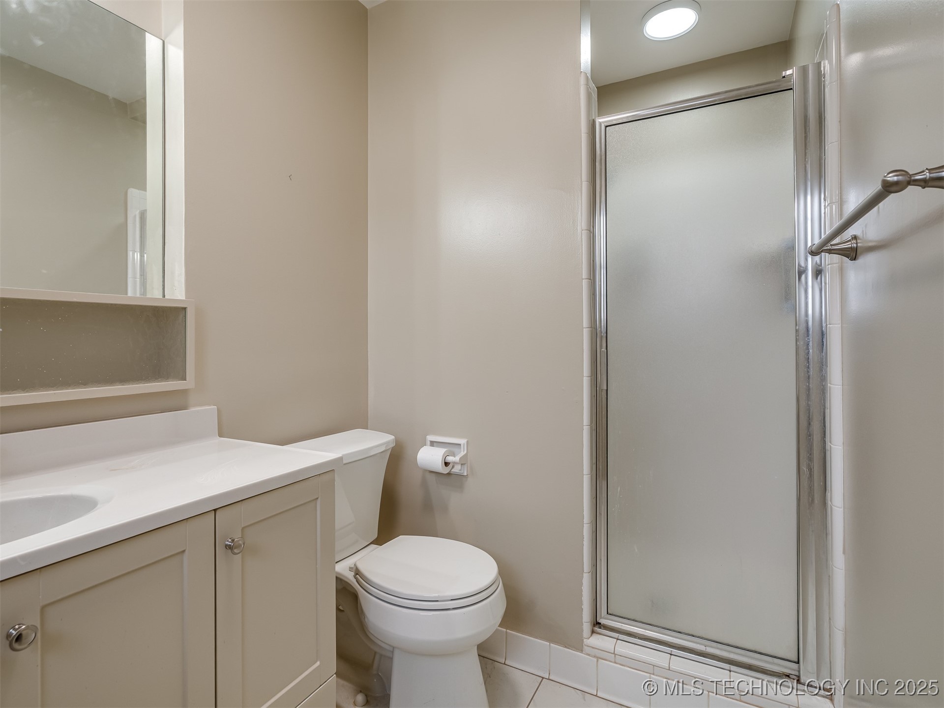 1808 E 58th Street Property Photo 27