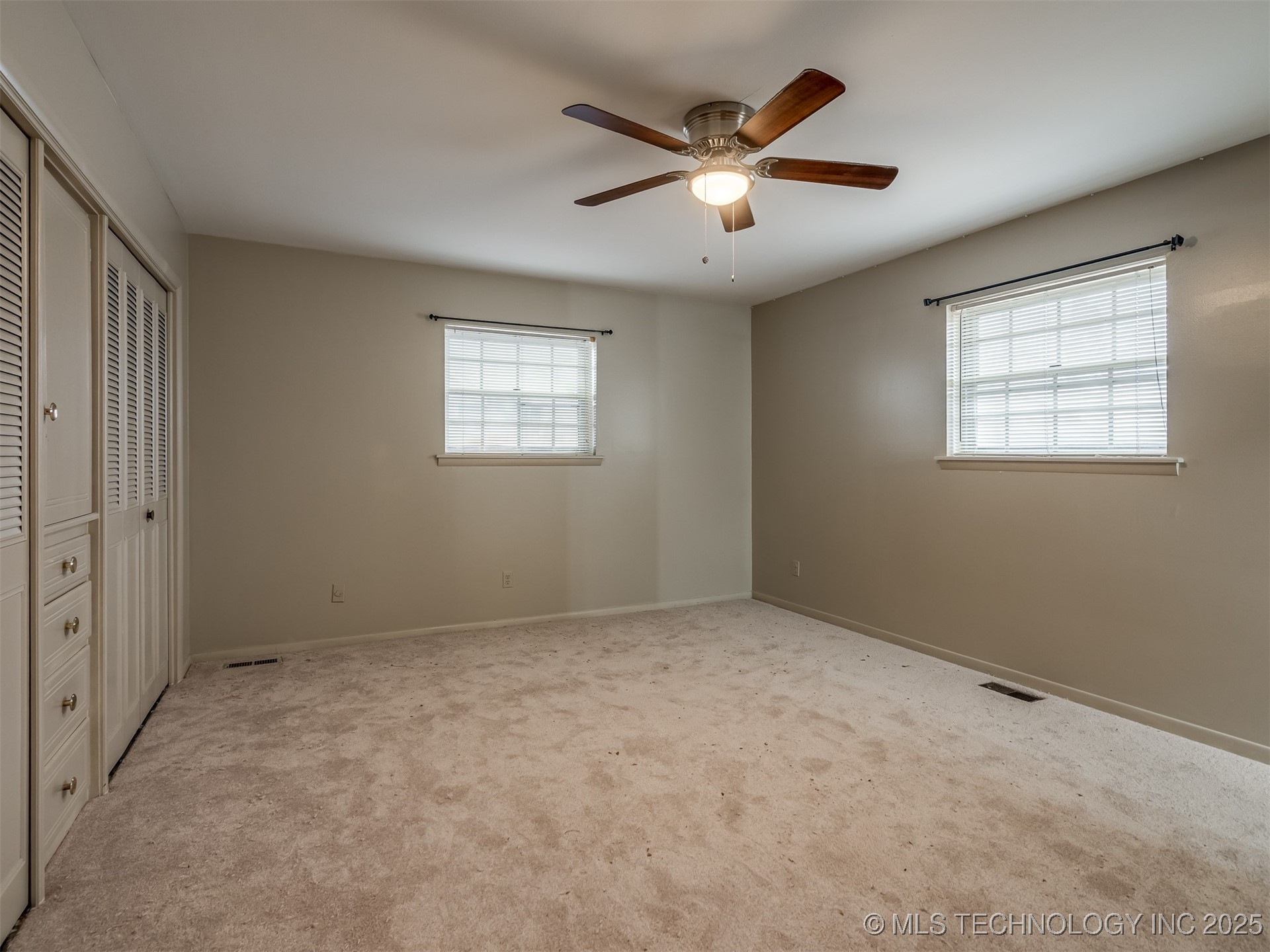 1808 E 58th Street Property Photo 38