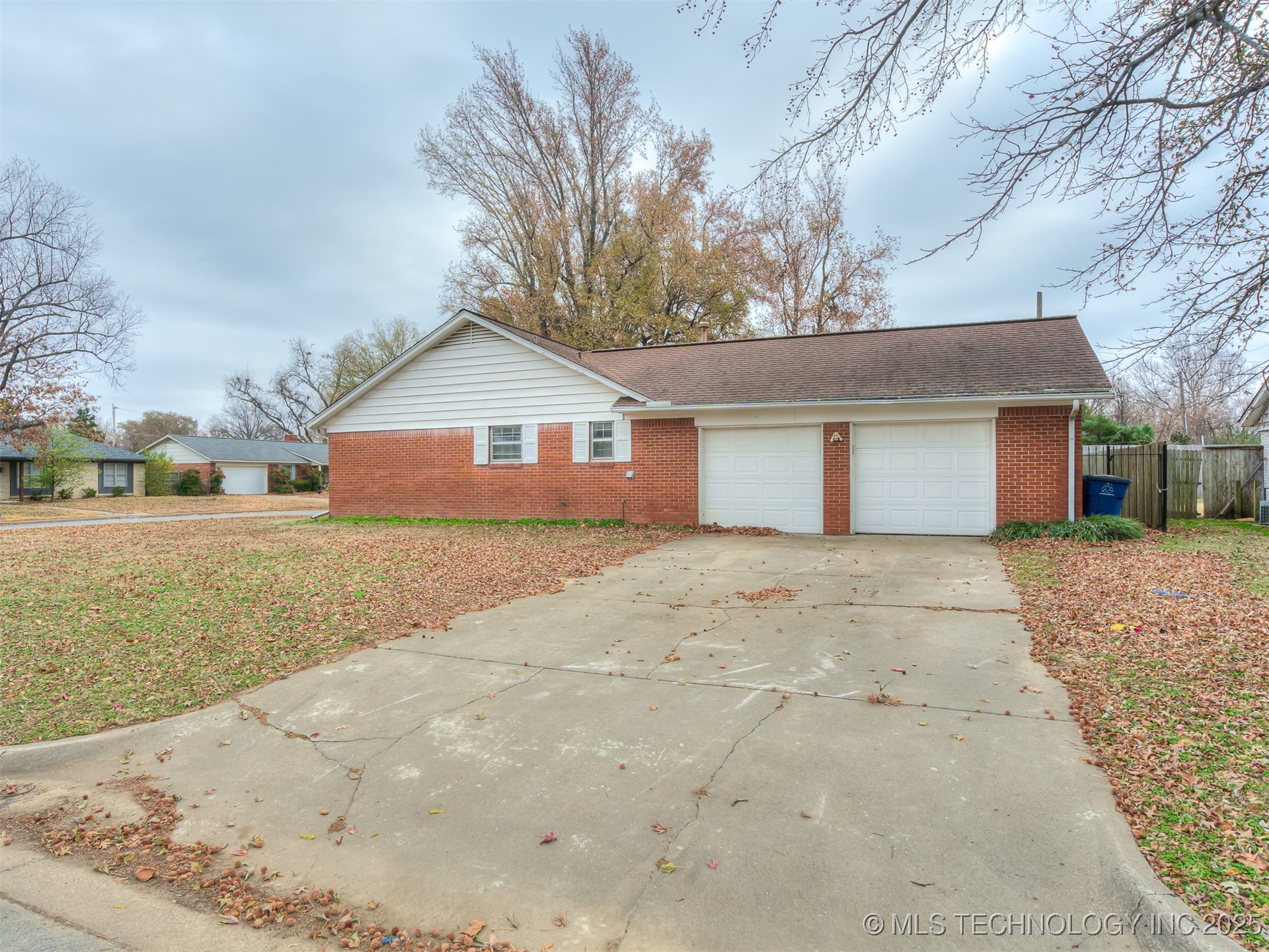 1808 E 58th Street Property Photo 49