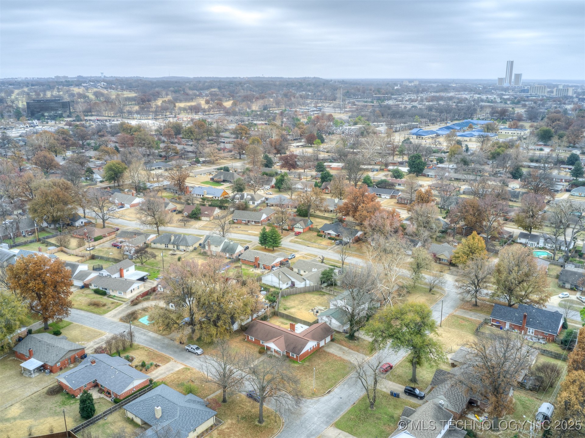 1808 E 58th Street Property Photo 55