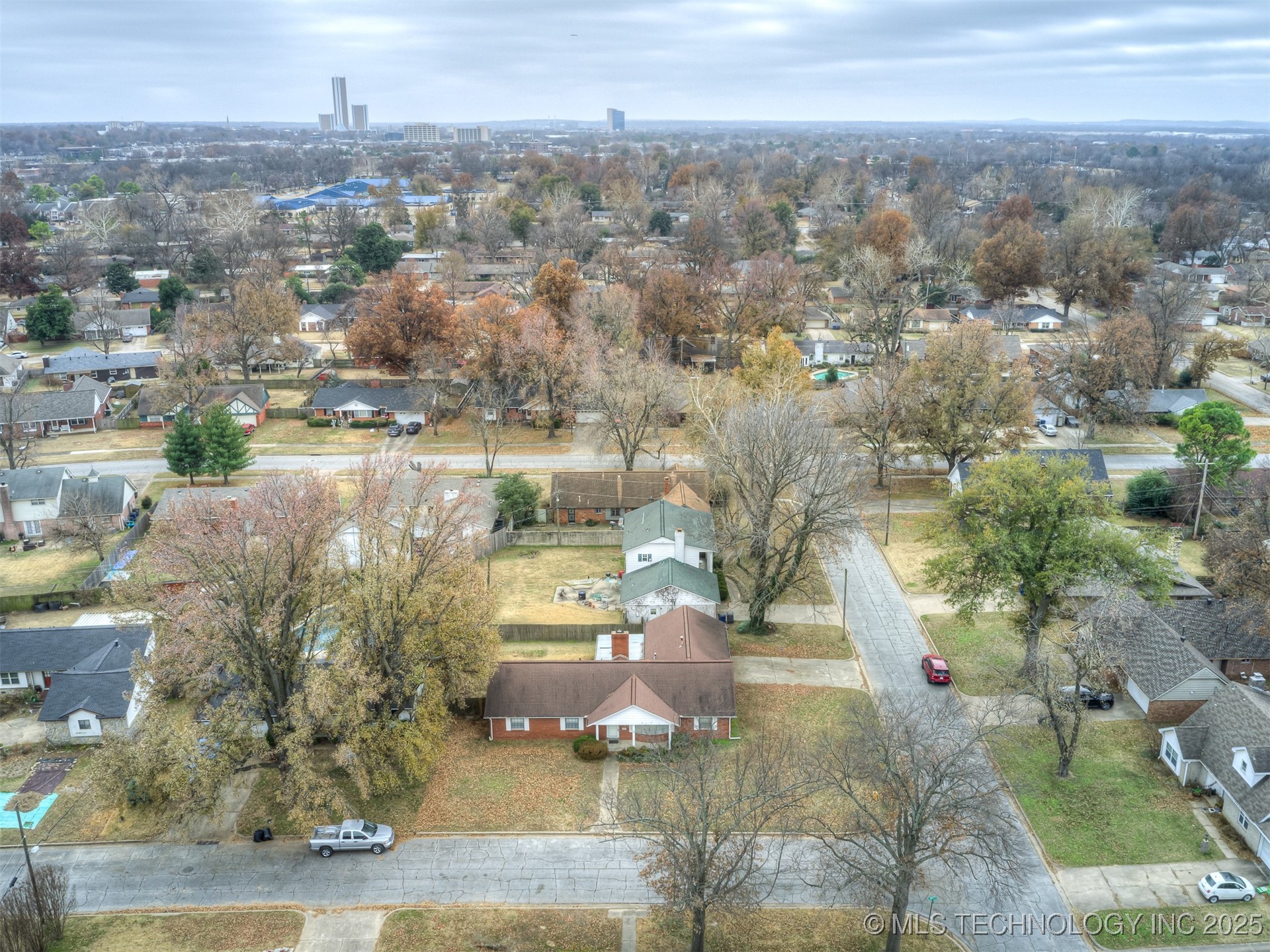 1808 E 58th Street Property Photo 56