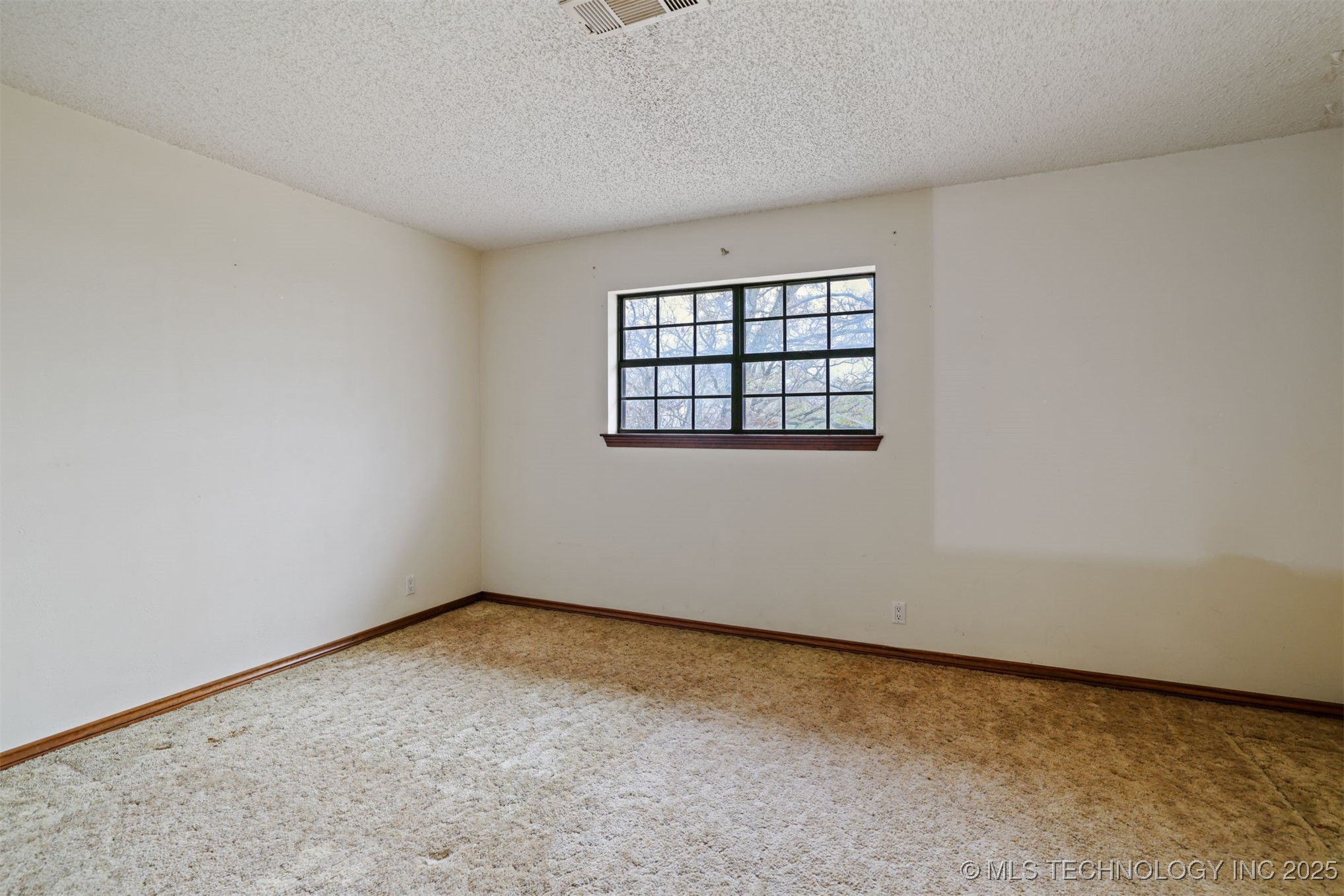 921 Crooked Oak Drive Property Photo 24