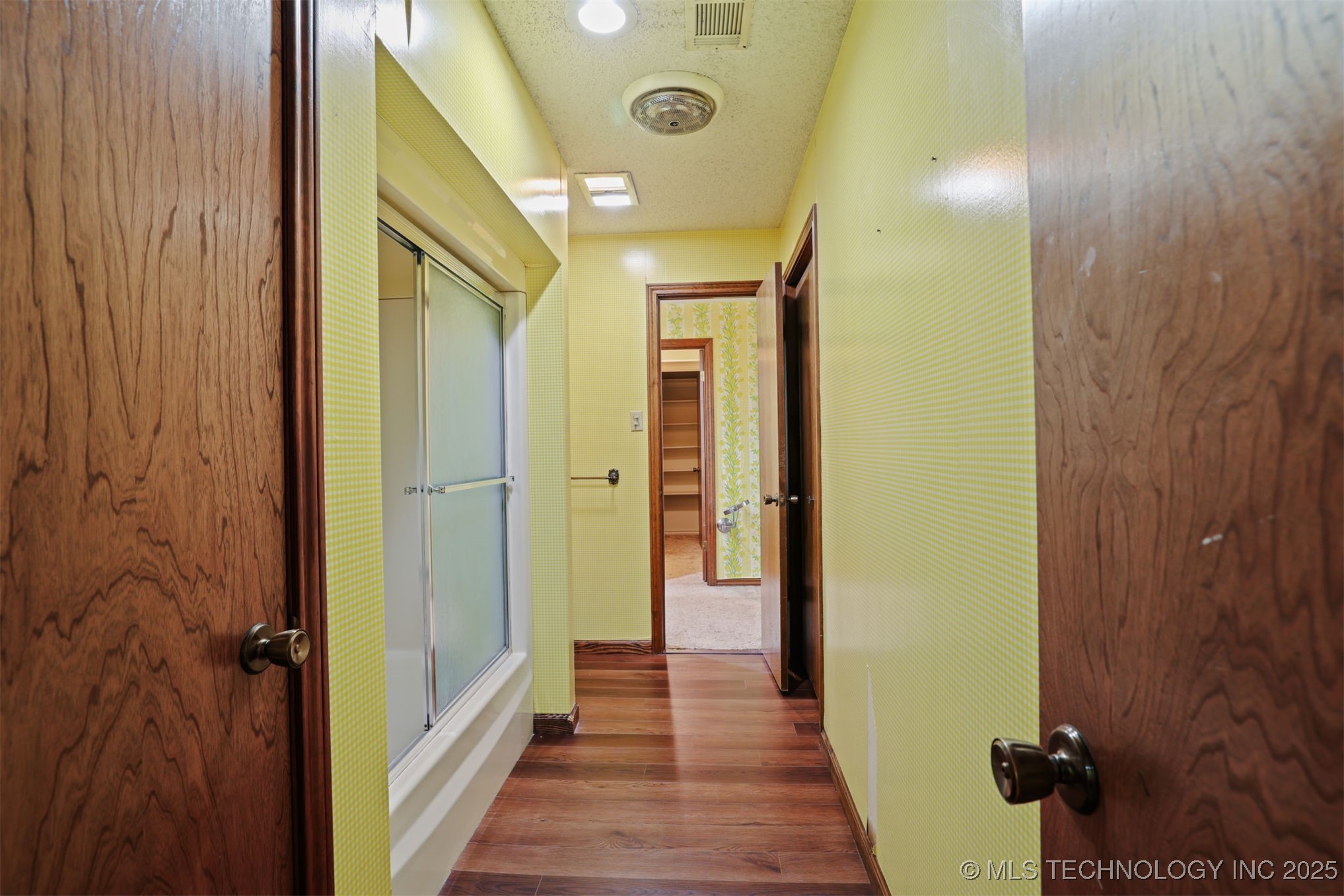 921 Crooked Oak Drive Property Photo 27