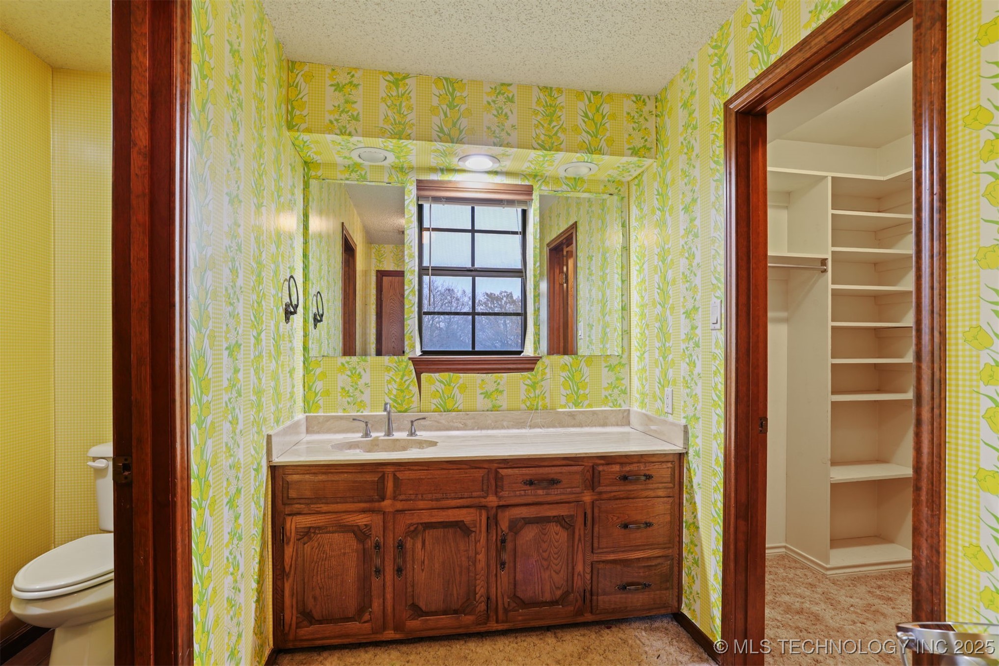 921 Crooked Oak Drive Property Photo 28