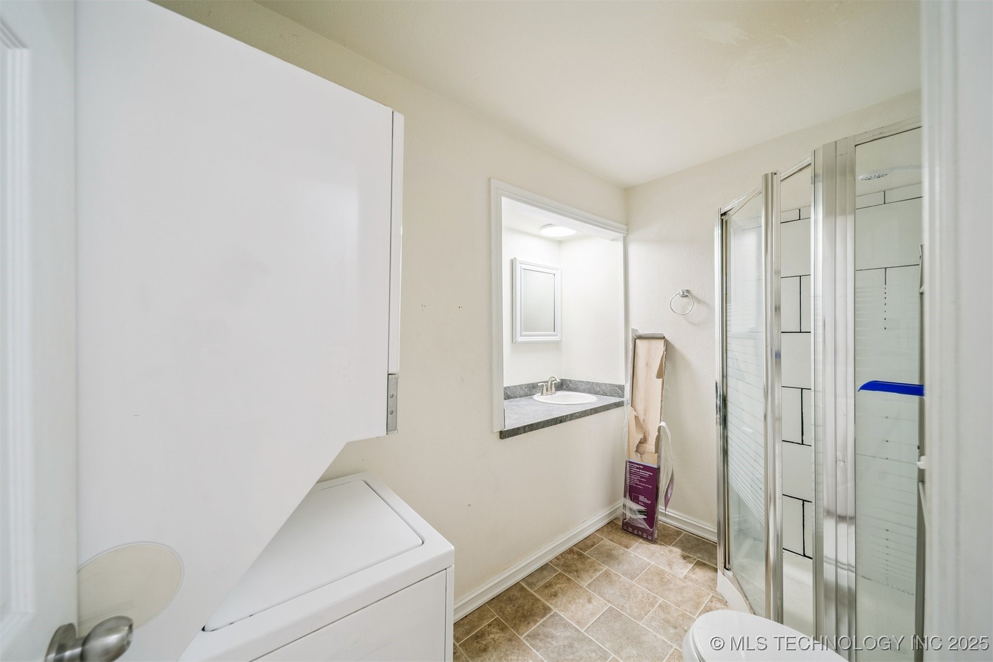 1217 E Cherry Street Property Photo 9