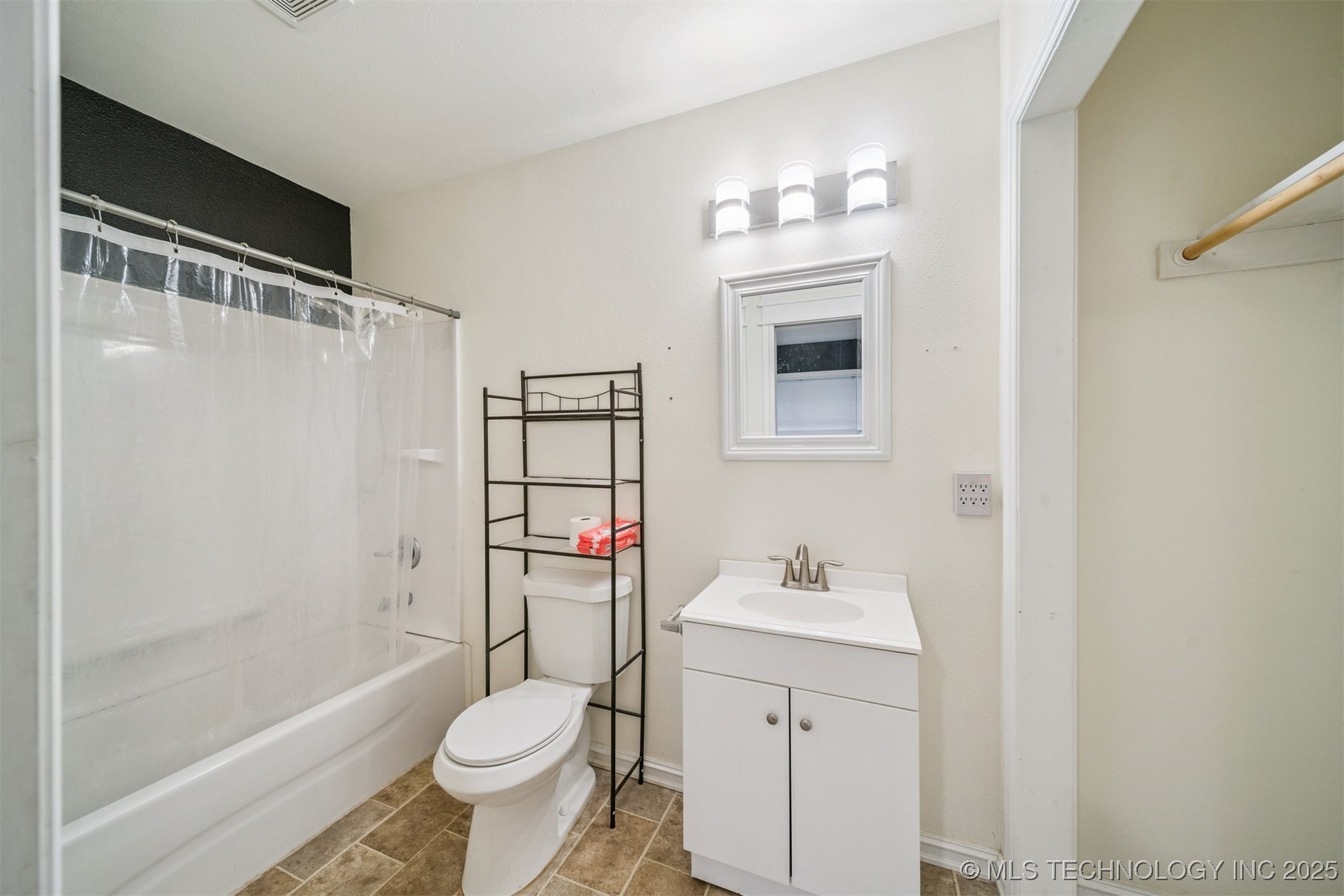 1217 E Cherry Street Property Photo 11