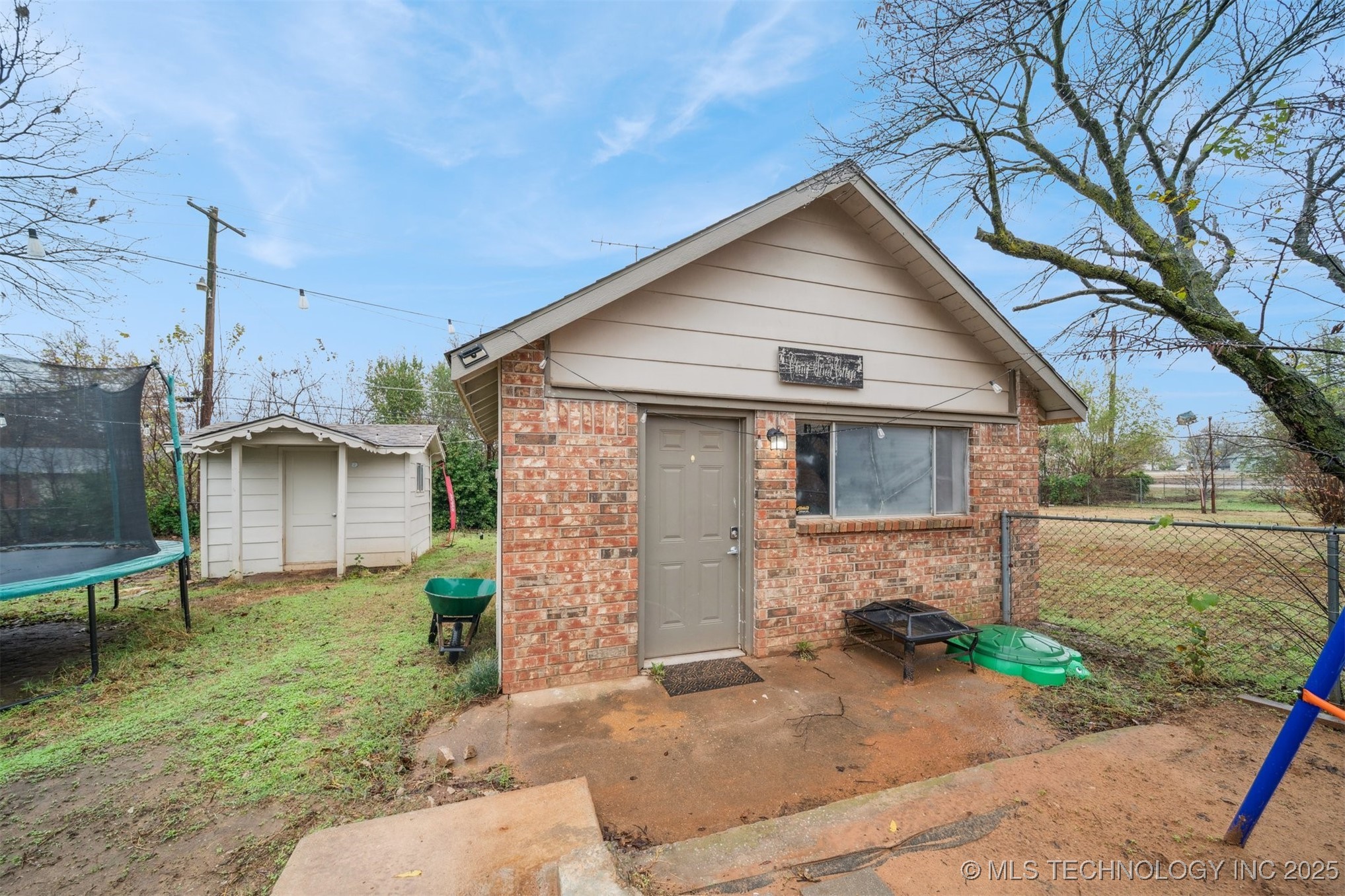 1217 E Cherry Street Property Photo 13