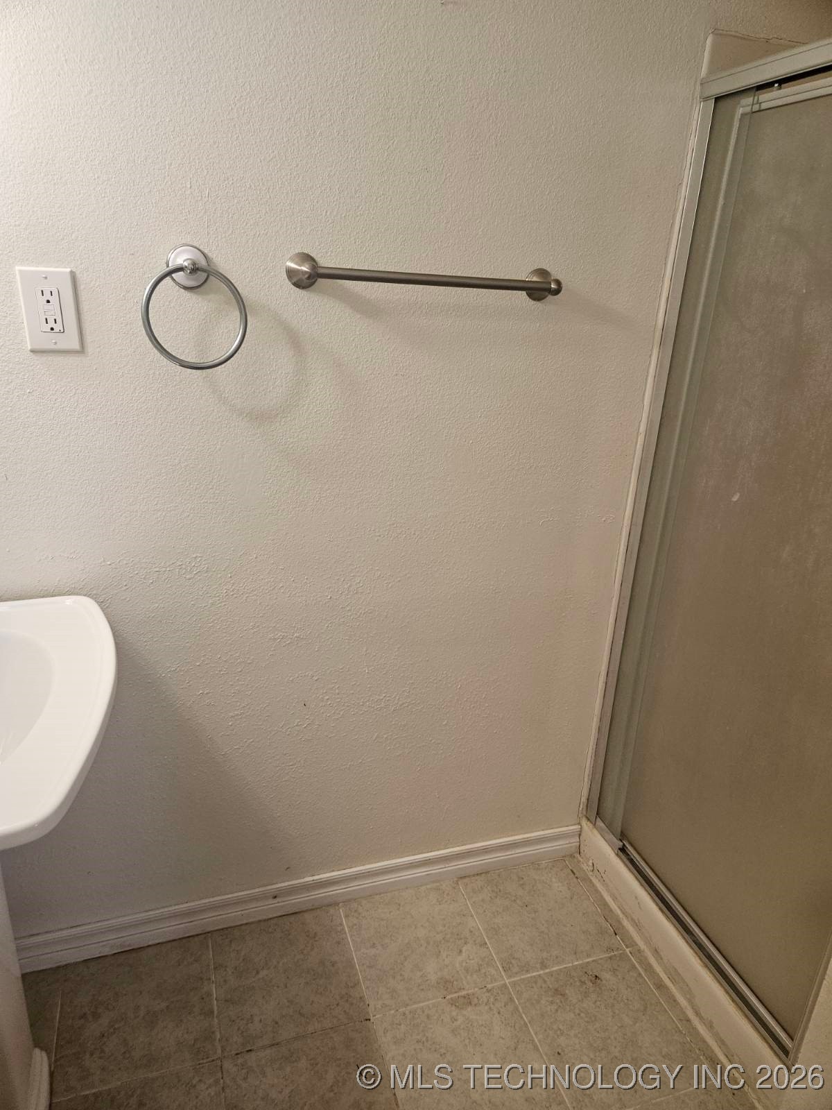 1217 E Cherry Street Property Photo 17