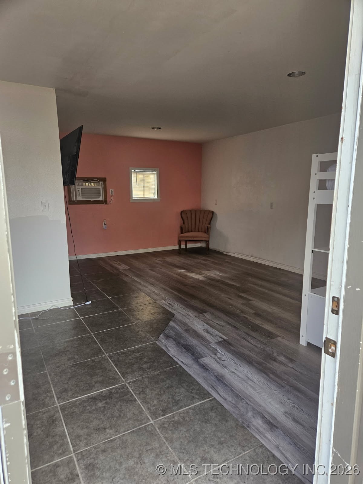 1217 E Cherry Street Property Photo 22