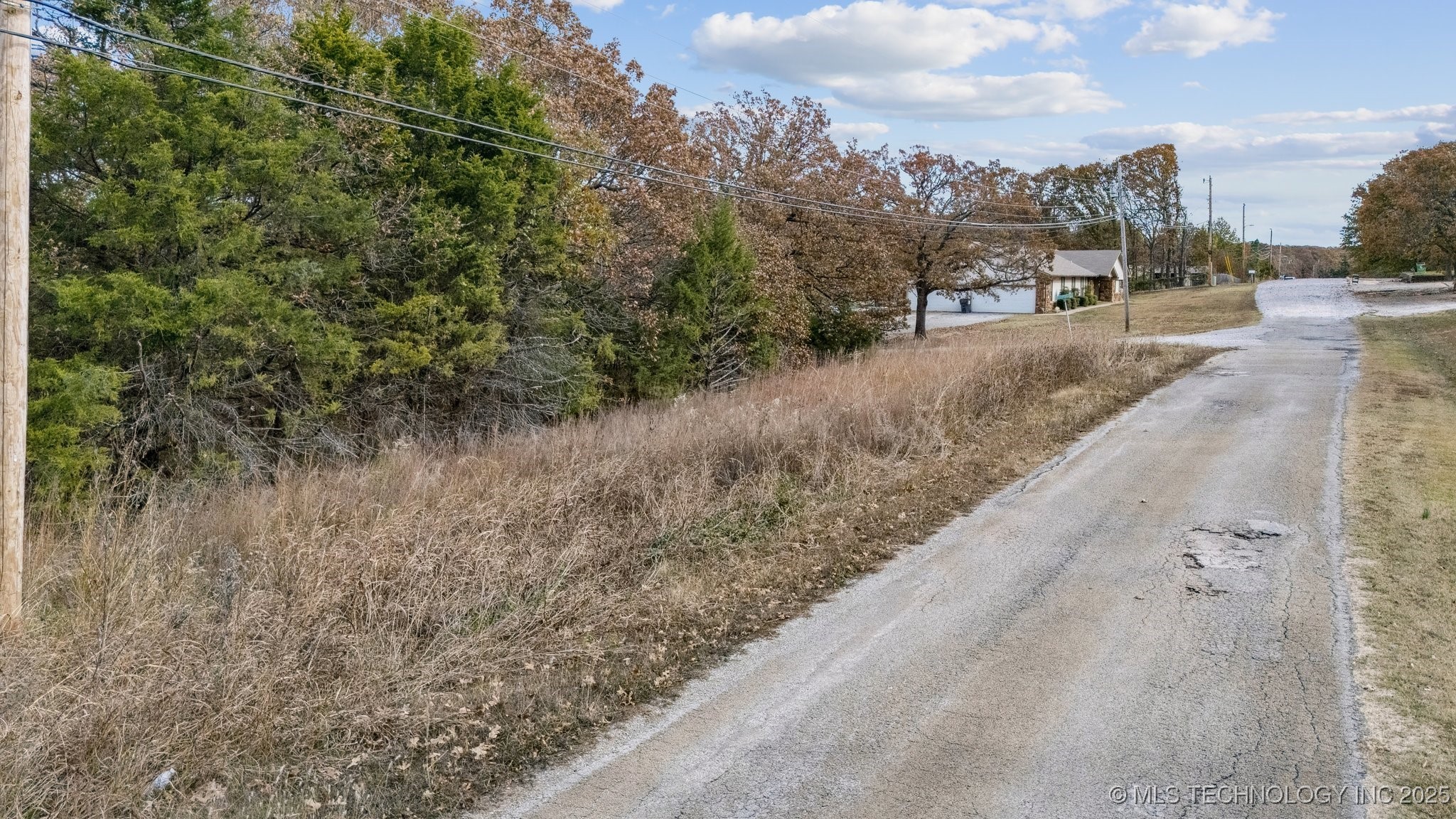 4240 W Lakeshore Run Property Photo 1