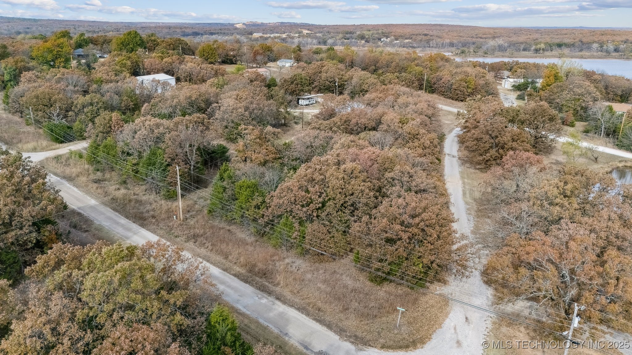 4240 W Lakeshore Run Property Photo 3