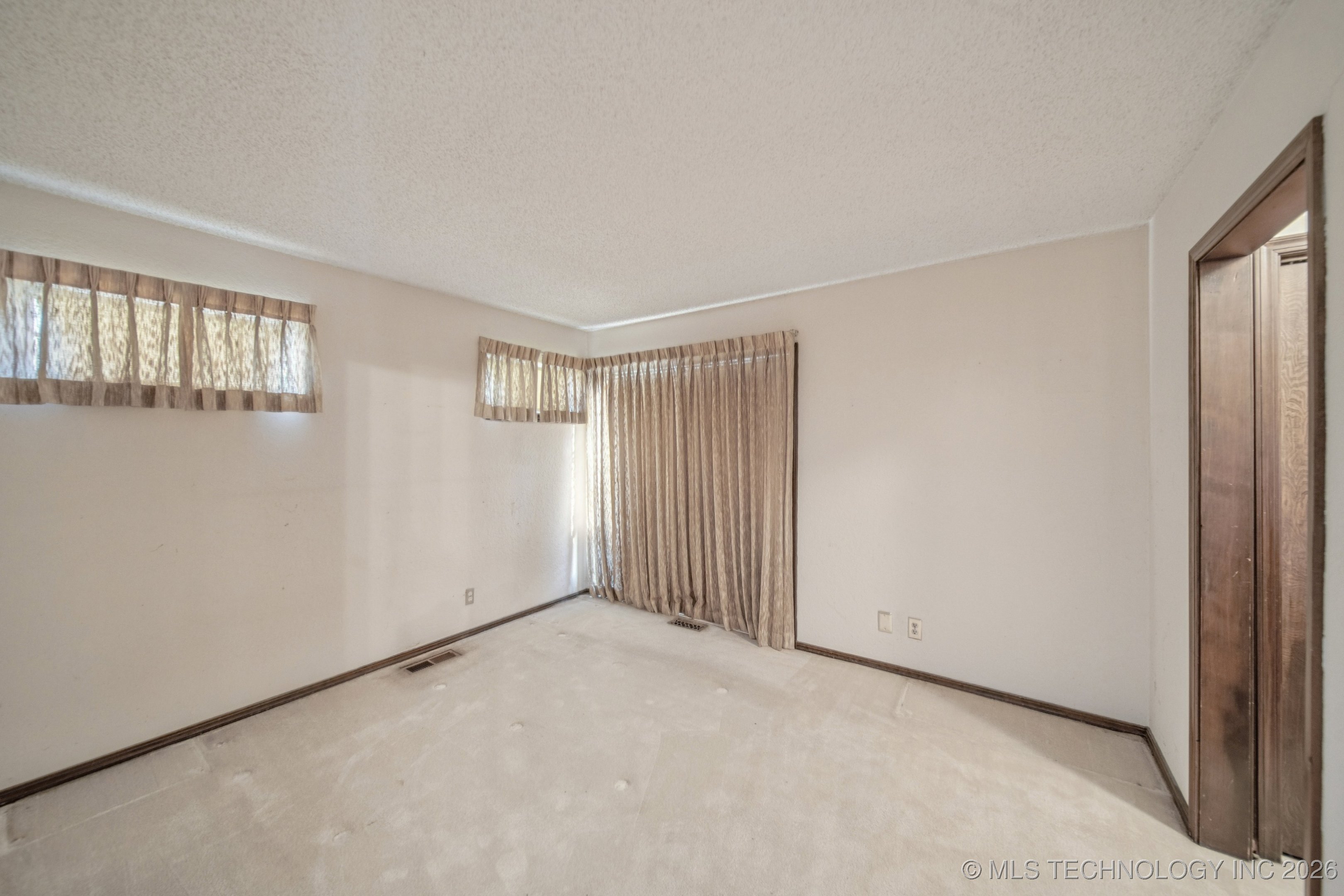 7432 S Winston Place 701 Property Photo 20