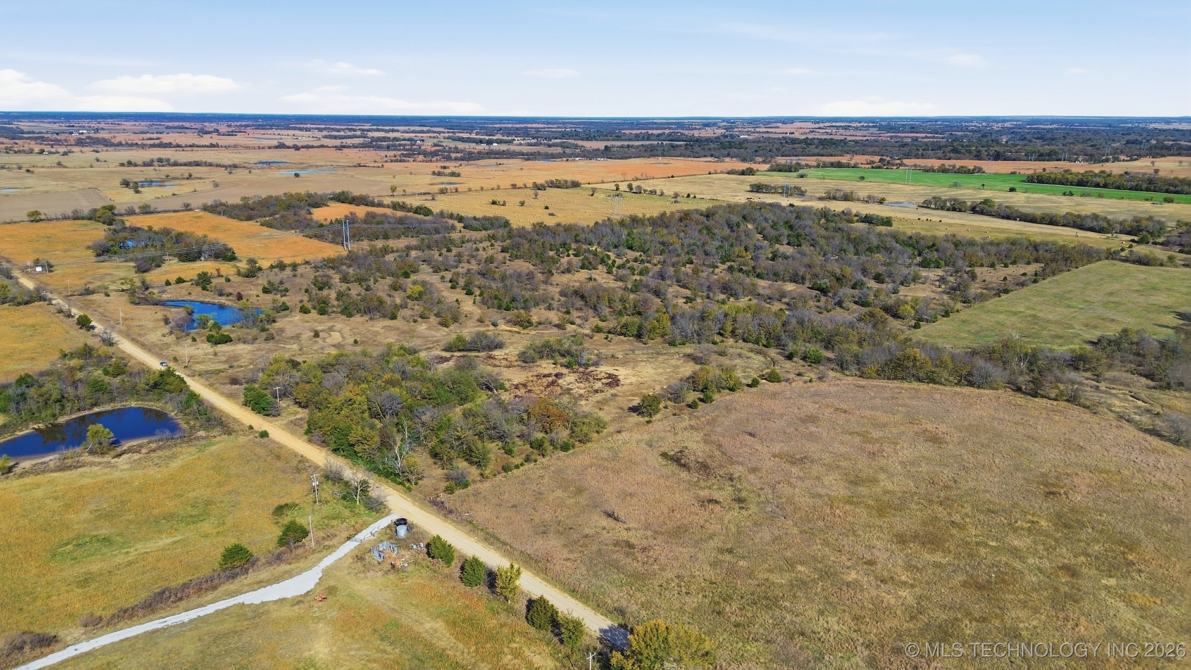 310 Road Property Photo 6