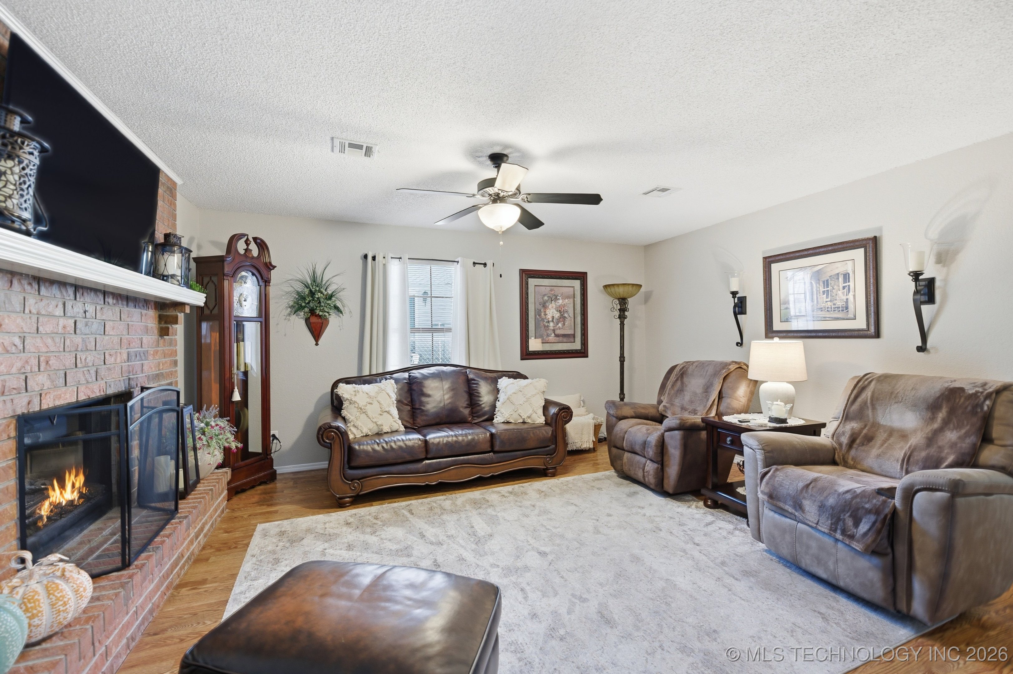 41 E 148th Street S Property Photo 4