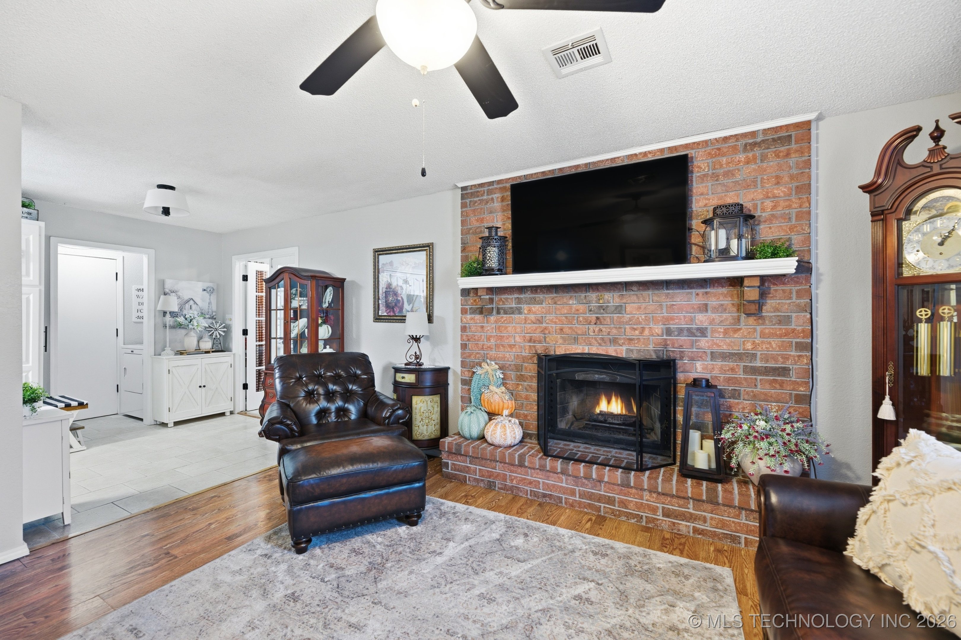 41 E 148th Street S Property Photo 5