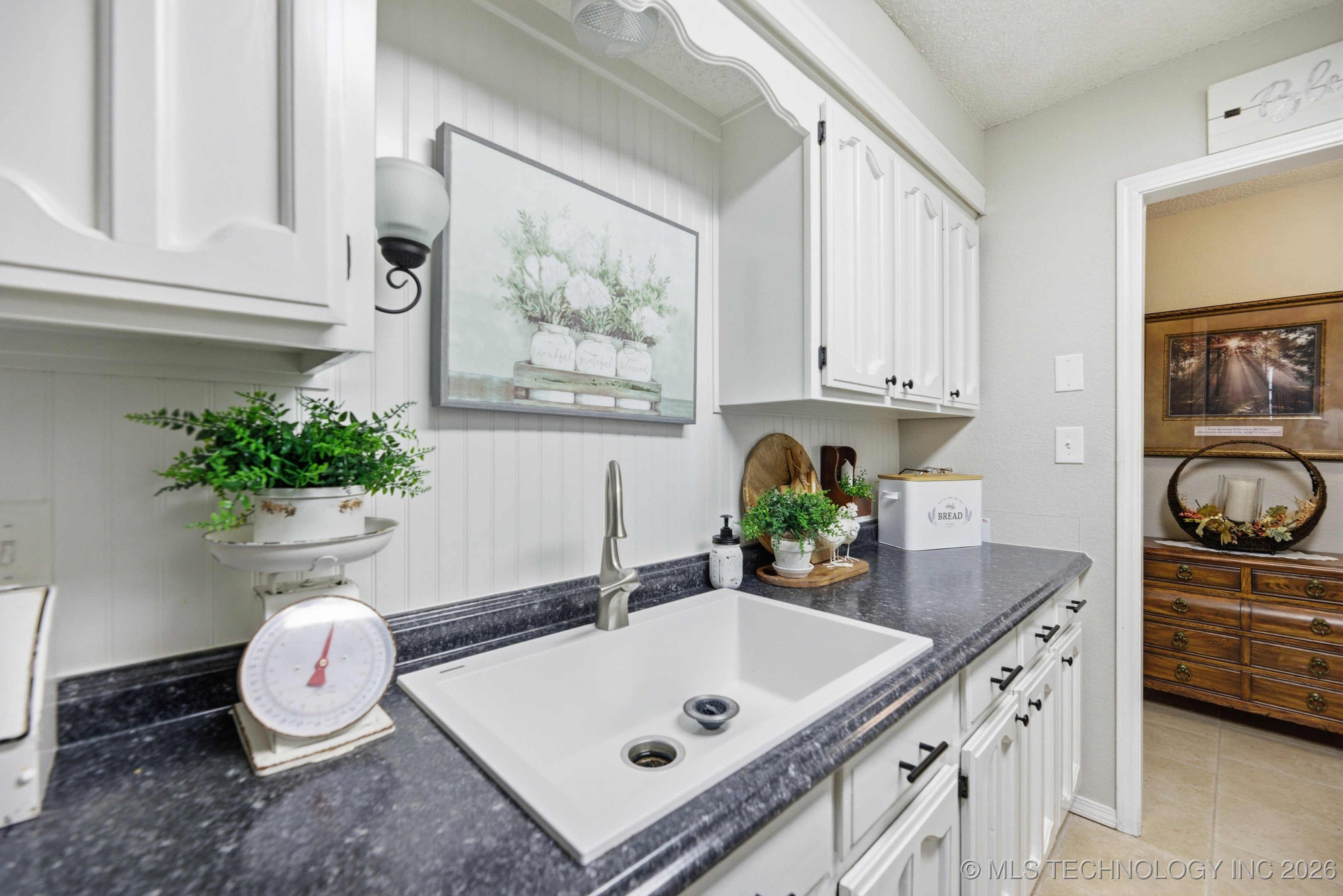 41 E 148th Street S Property Photo 12