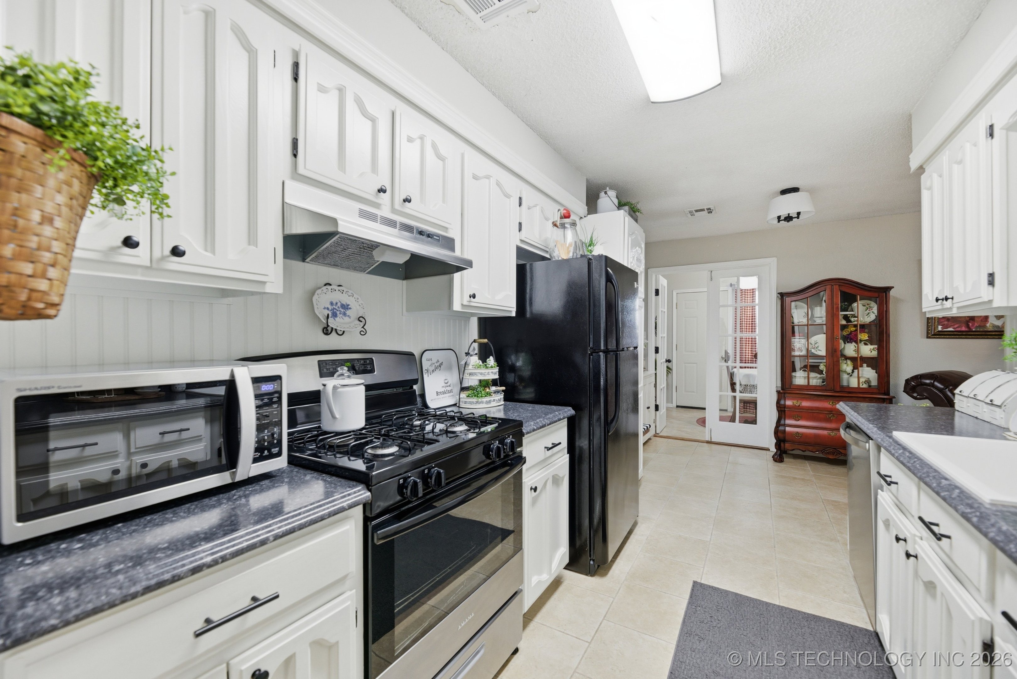 41 E 148th Street S Property Photo 14