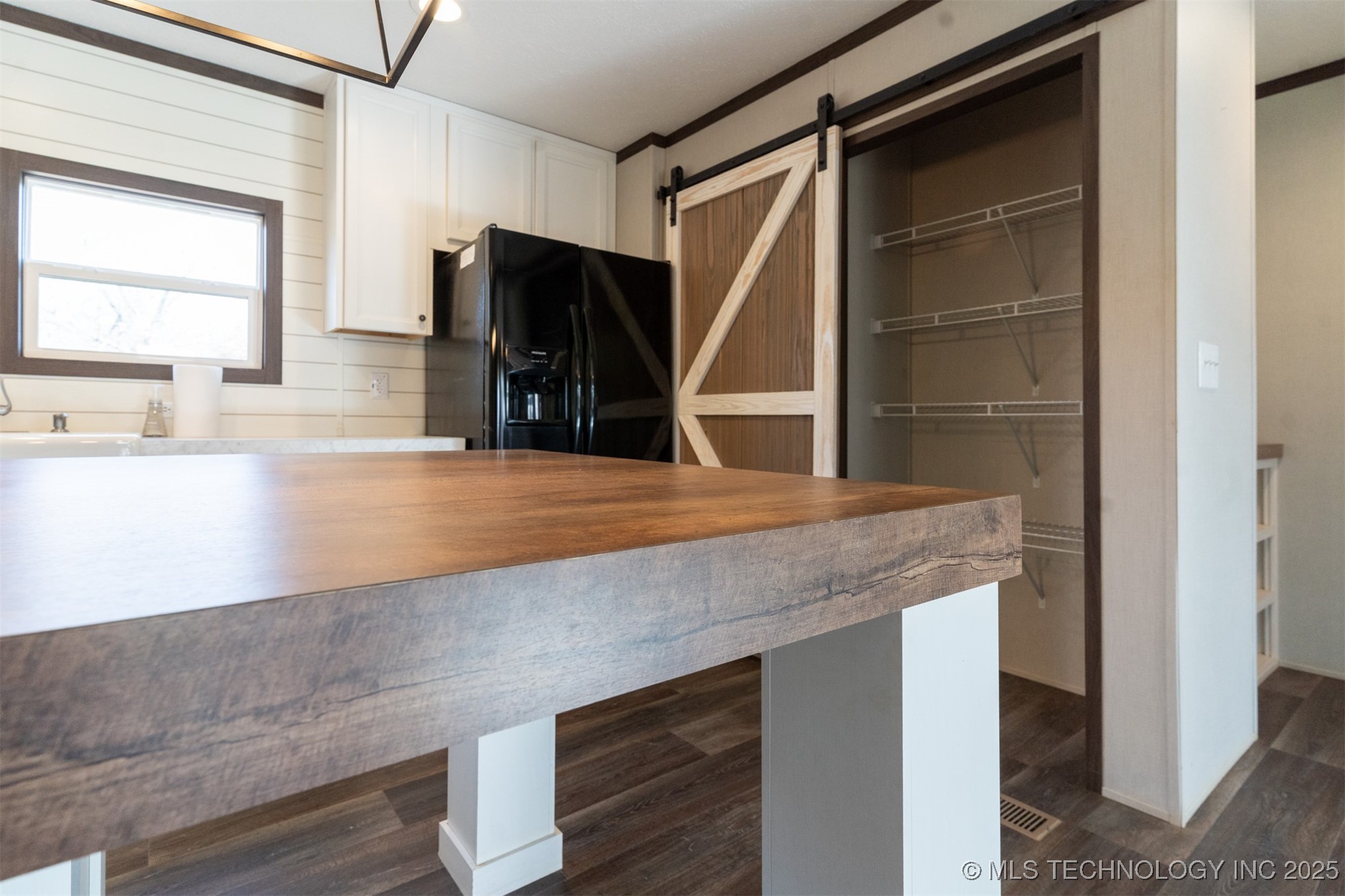 44463 W 166th Street S Property Photo 5