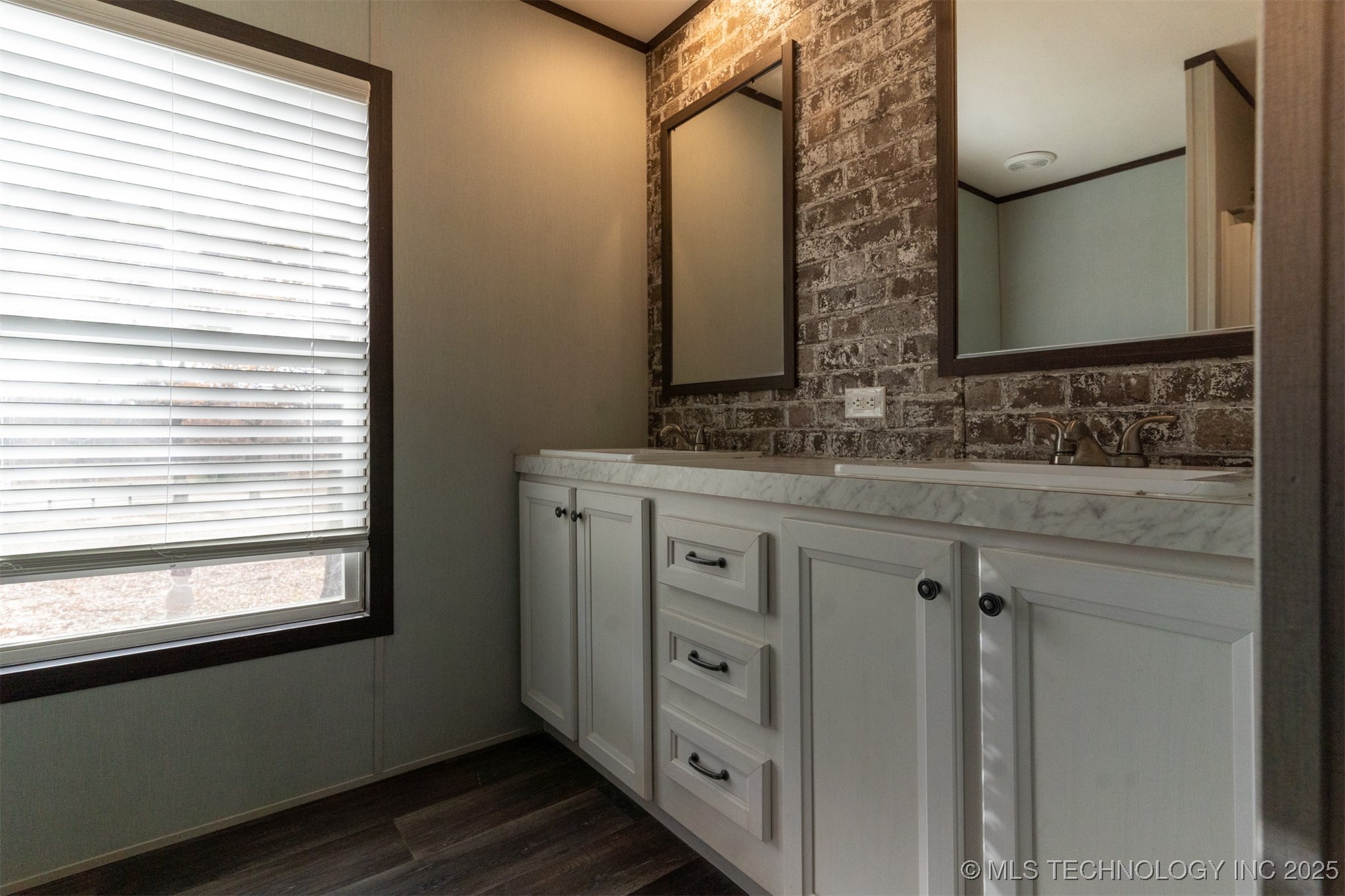 44463 W 166th Street S Property Photo 14