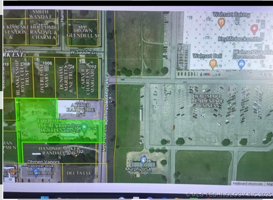 104 N Lombard Lane Property Photo 3