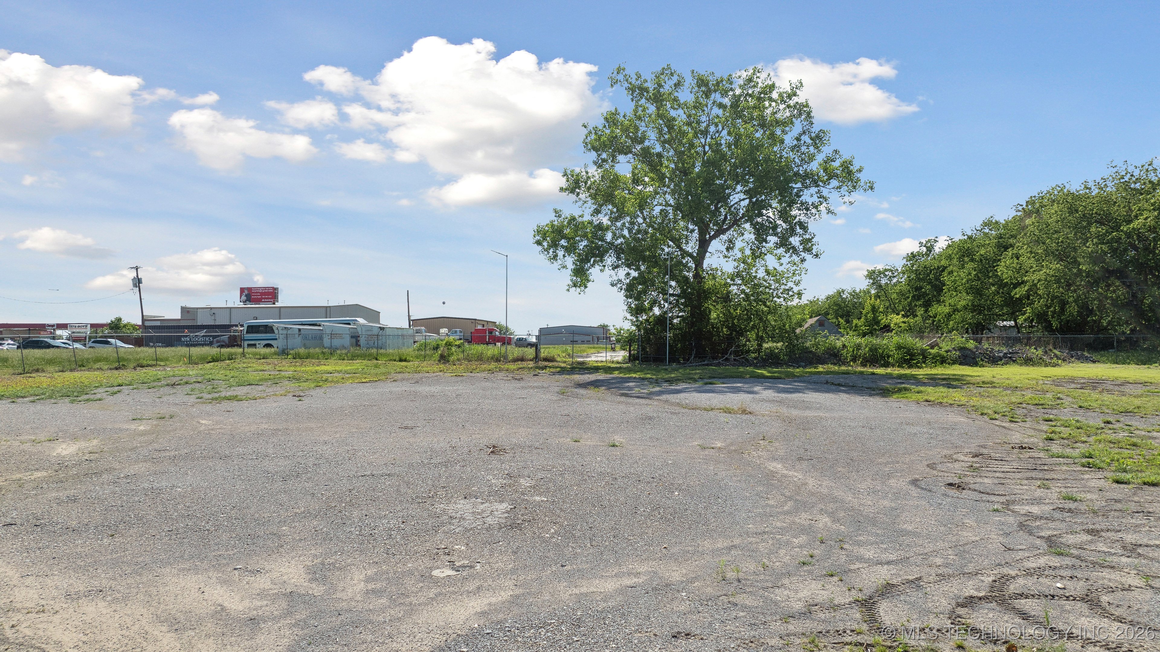 104 N Lombard Lane Property Photo 7