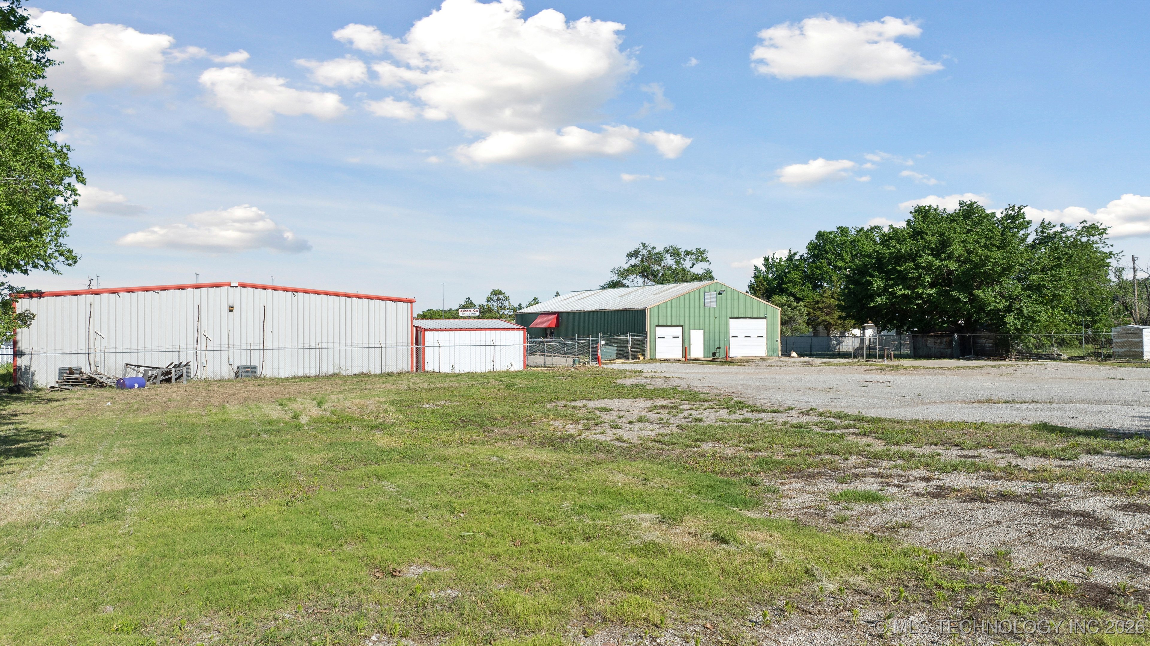 104 N Lombard Lane Property Photo 8