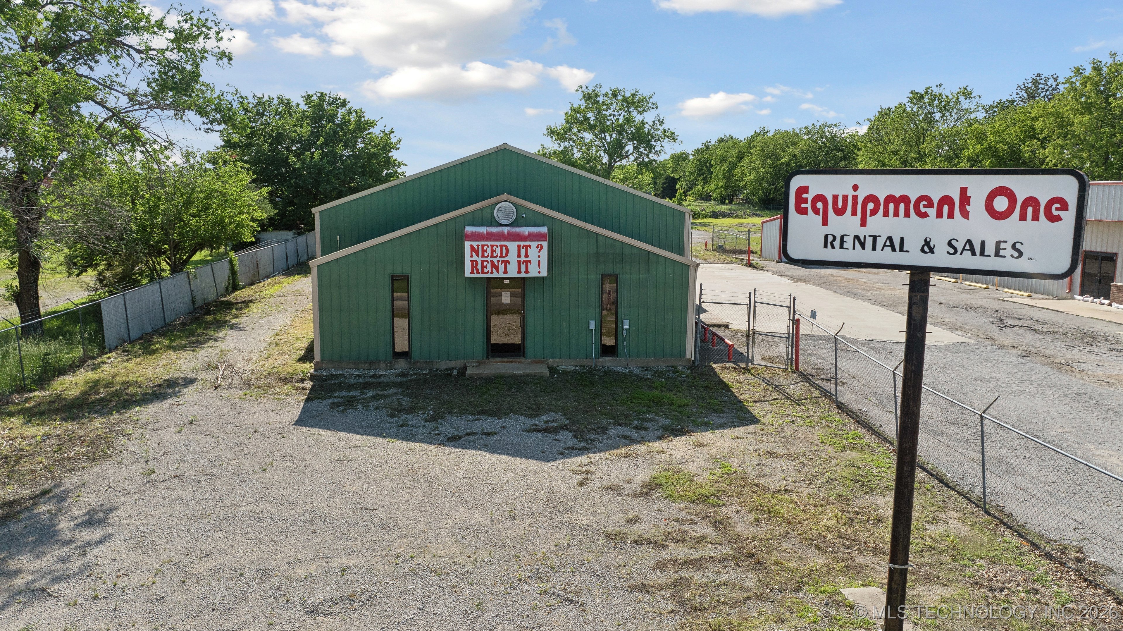 104 N Lombard Lane Property Photo 9