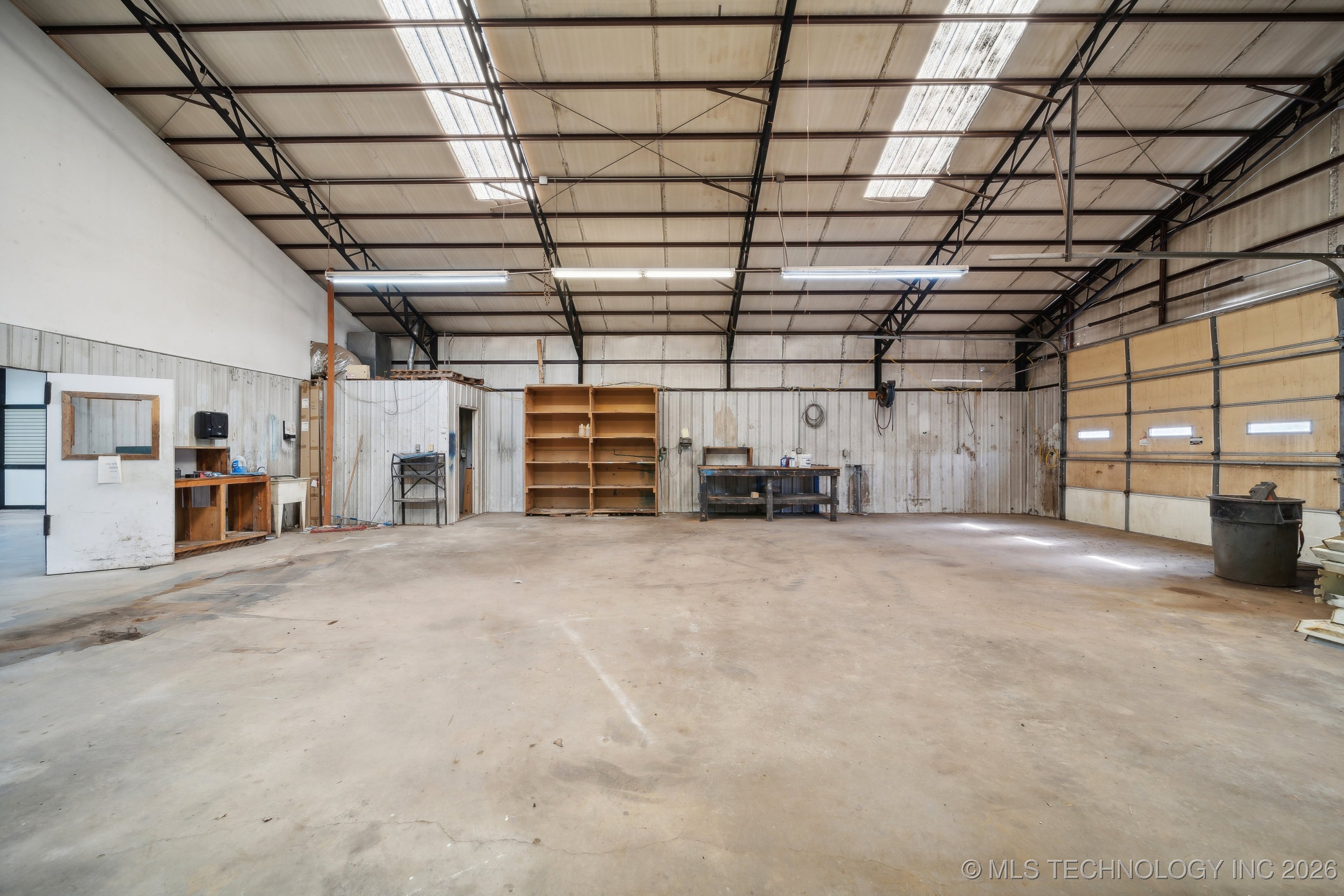 104 N Lombard Lane Property Photo 18