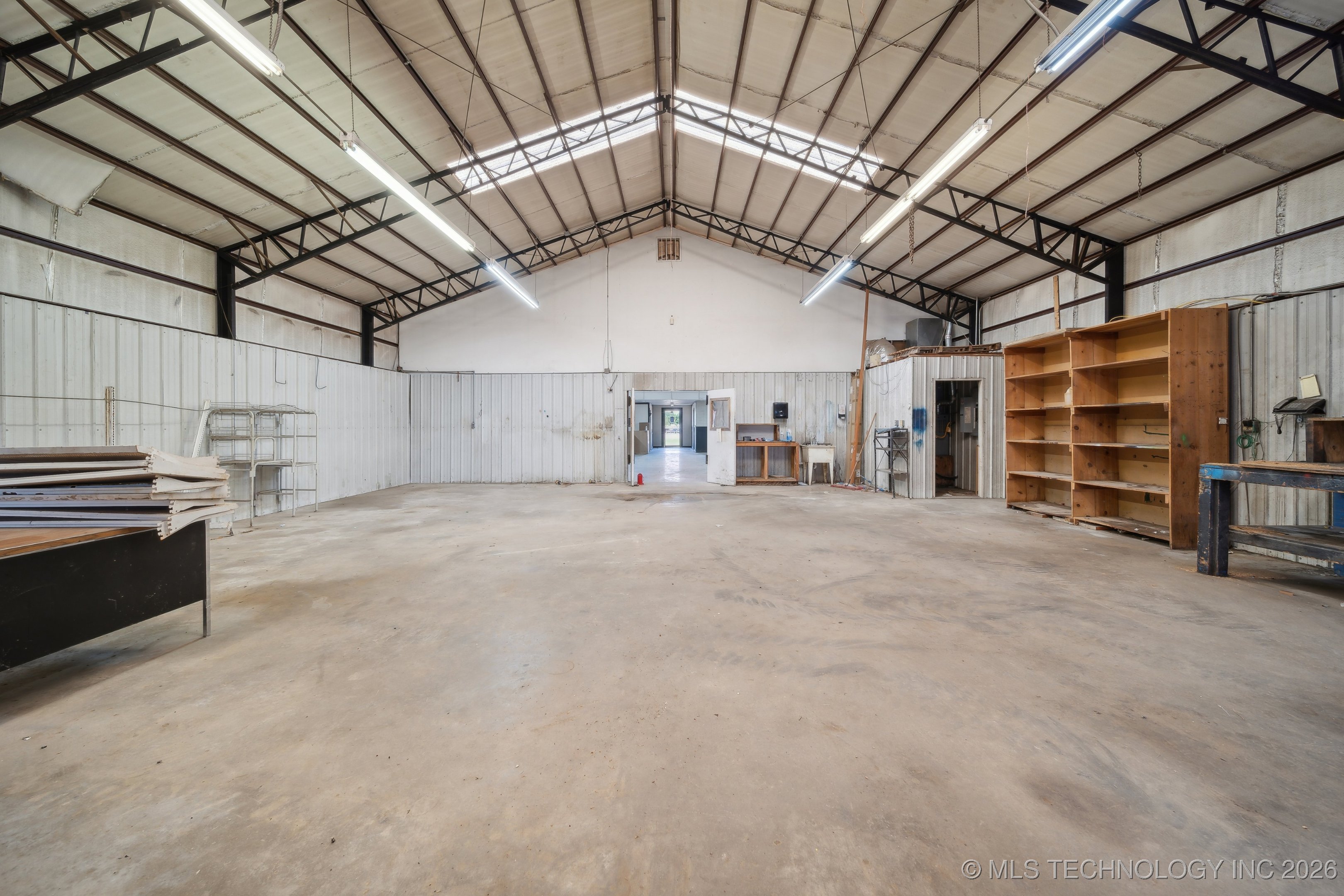 104 N Lombard Lane Property Photo 19