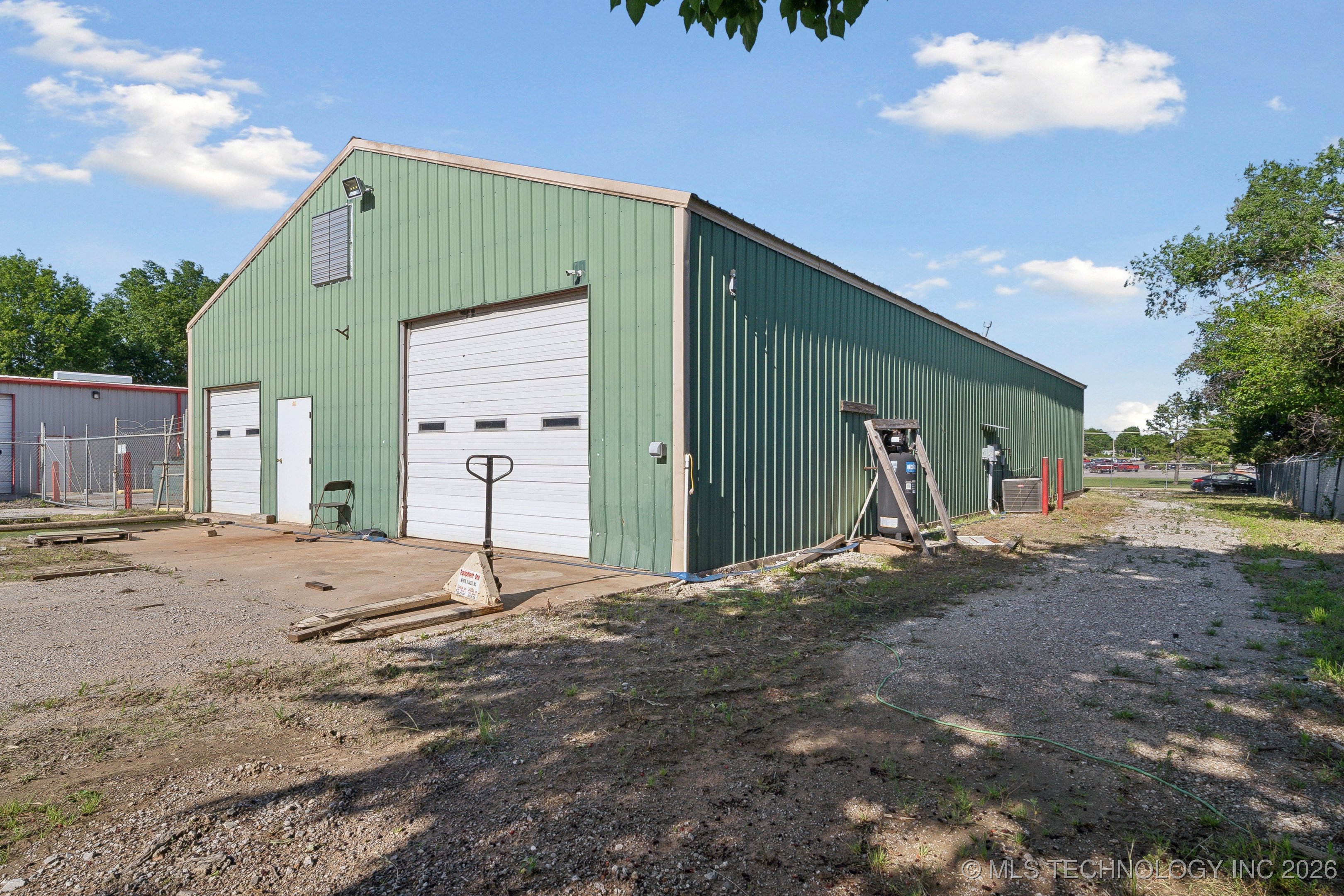 104 N Lombard Lane Property Photo 21