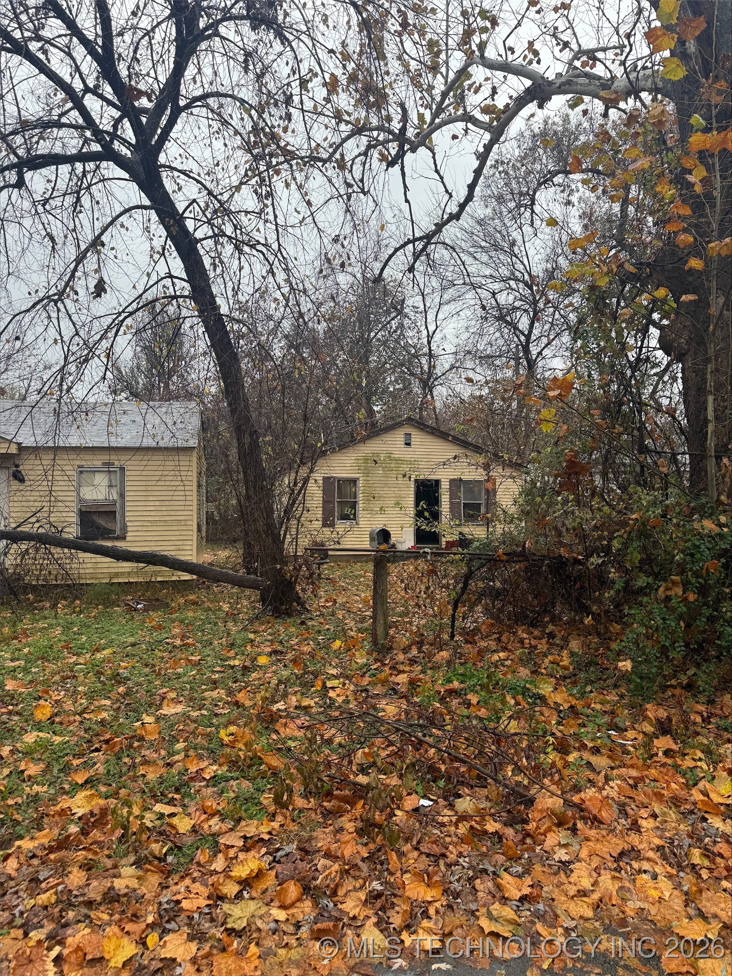 5126 W 3rd Street Property Photo 2