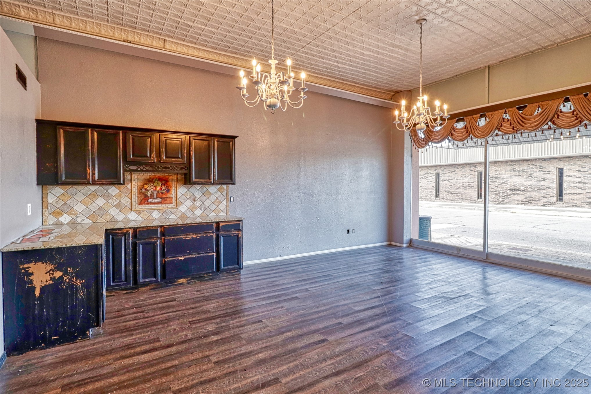 37 Foley Property Photo 14