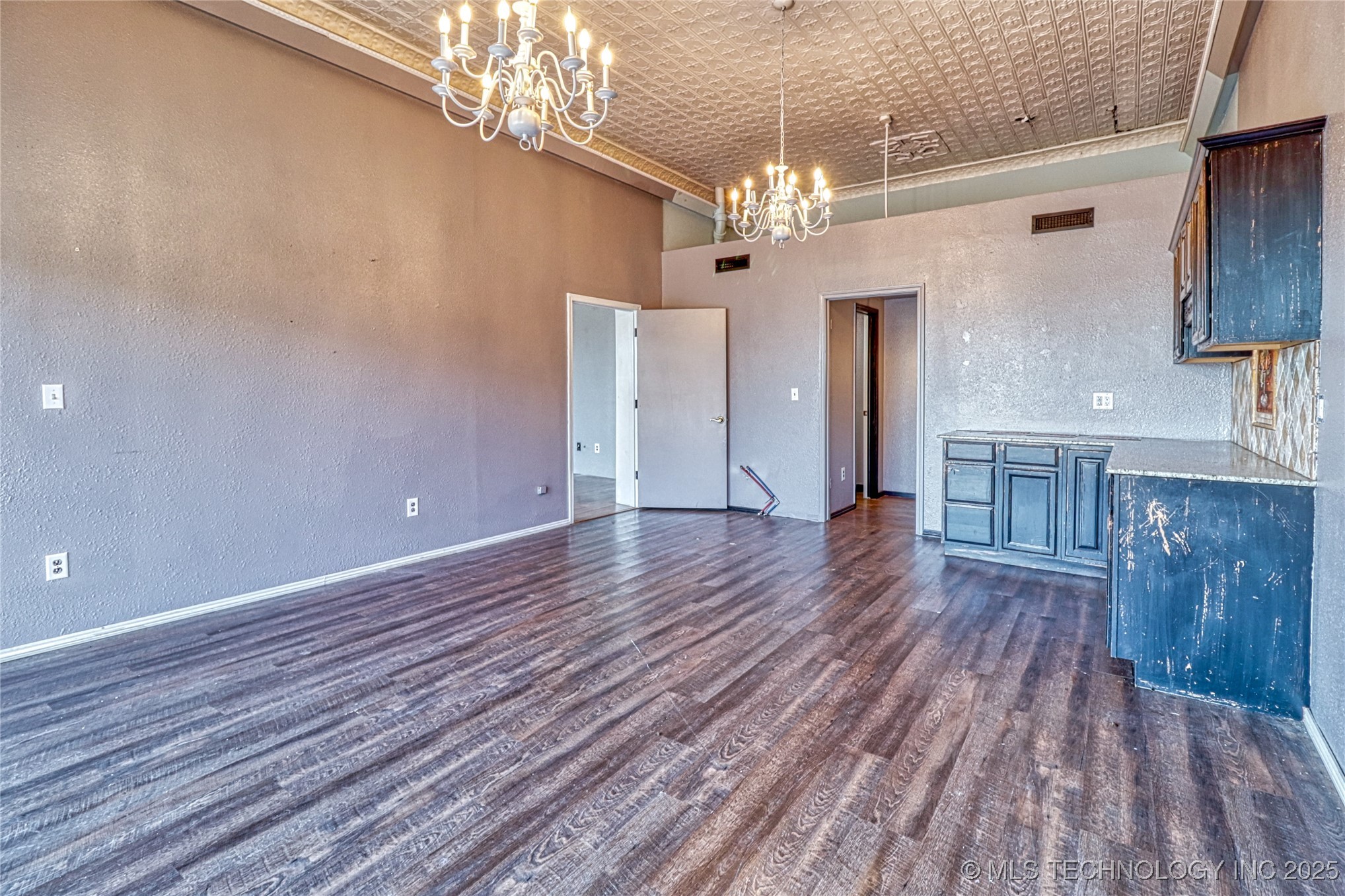 37 Foley Property Photo 16