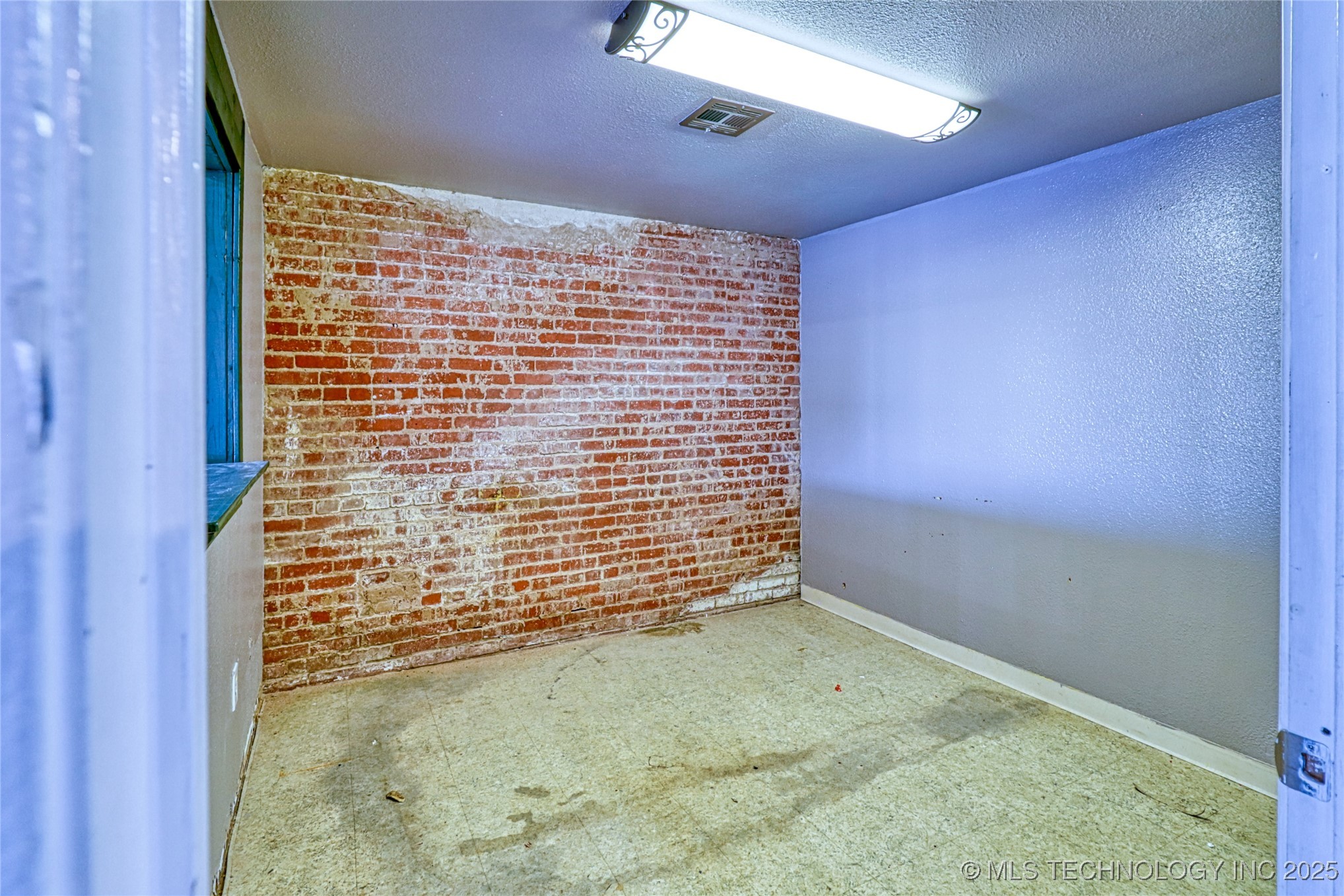 37 Foley Property Photo 27