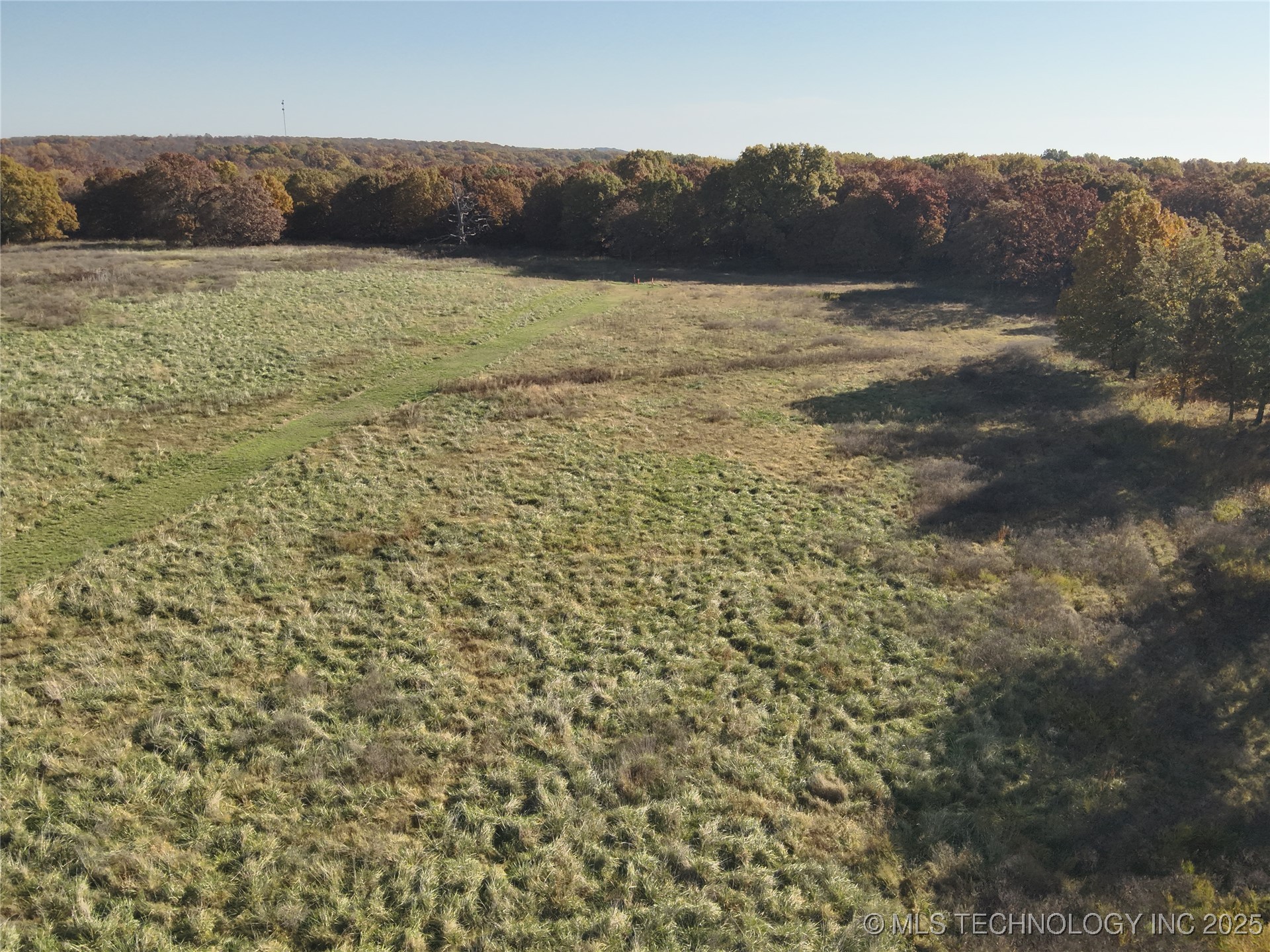 4290 Road Property Photo 3