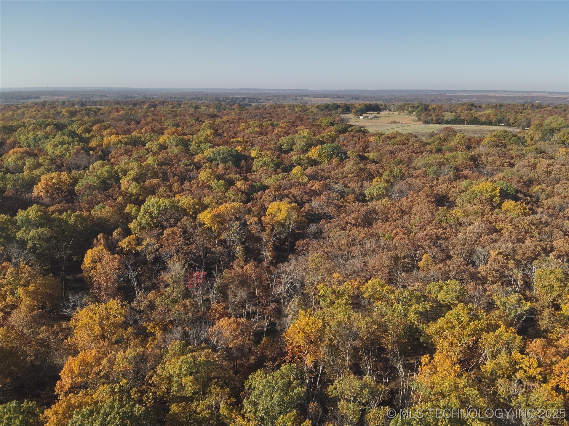 4290 Road Property Photo 9