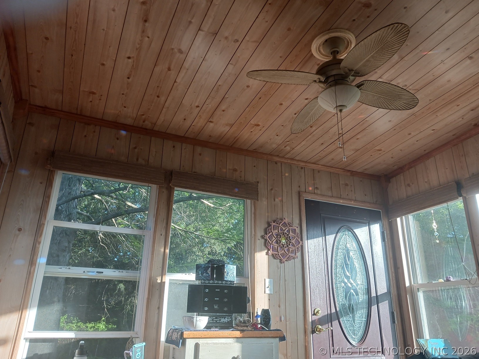 60405 E 252 Lane Property Photo 8